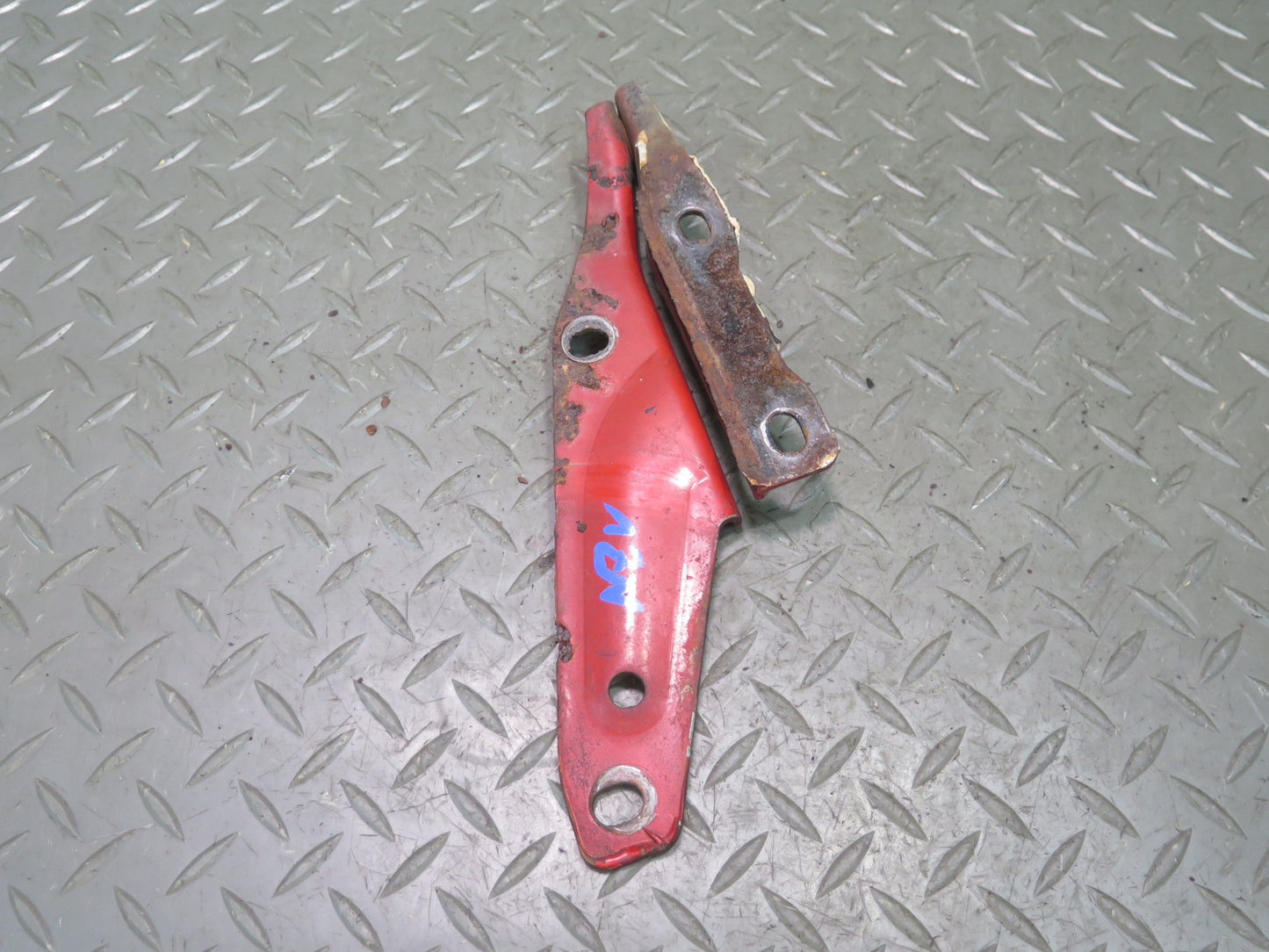 84-86 Nissan Z31 300ZX 2+0 Turbo Set of 2 Front Left Right Hood Hinge RED OEM