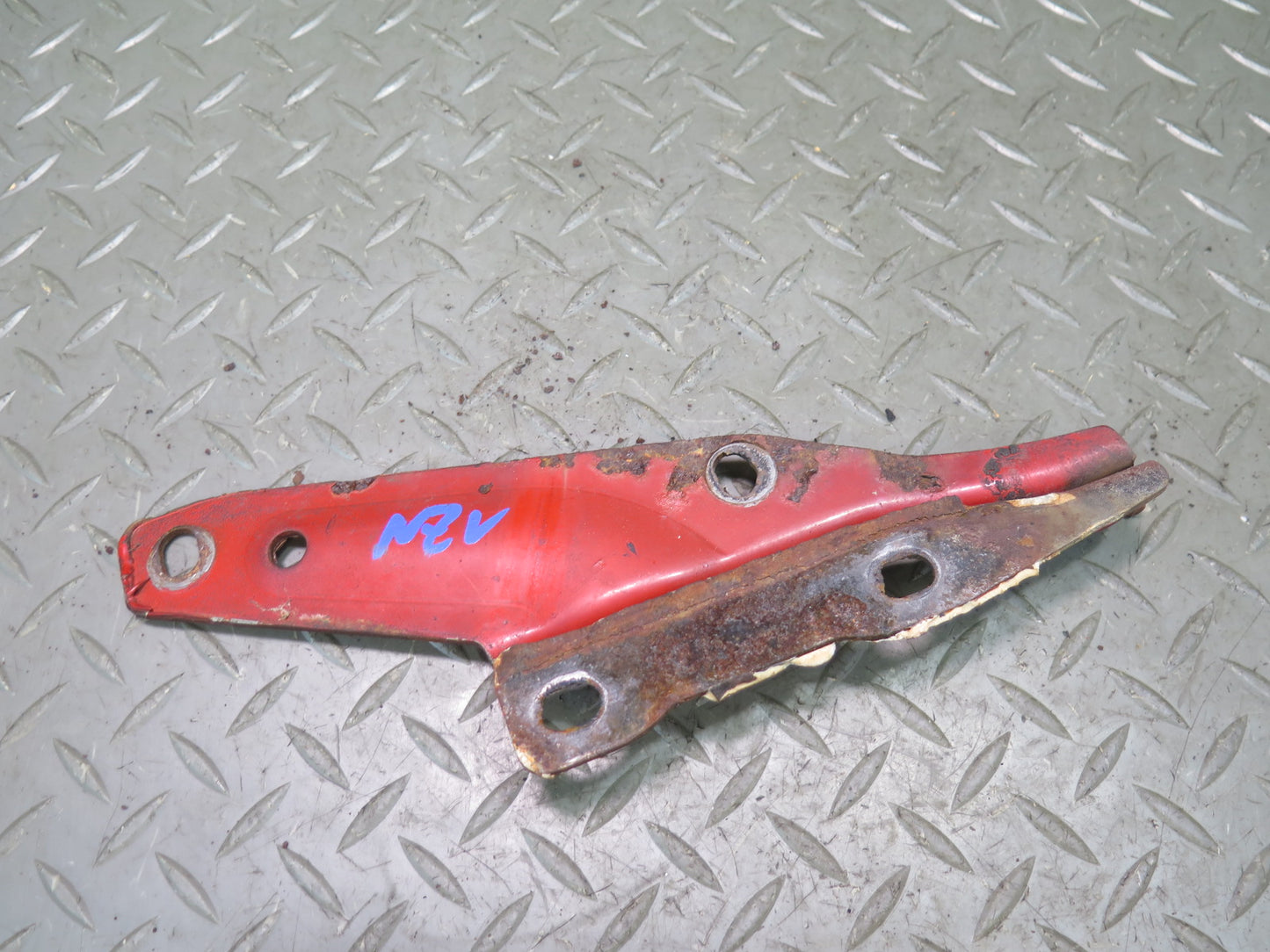 84-86 Nissan Z31 300ZX 2+0 Turbo Set of 2 Front Left Right Hood Hinge RED OEM