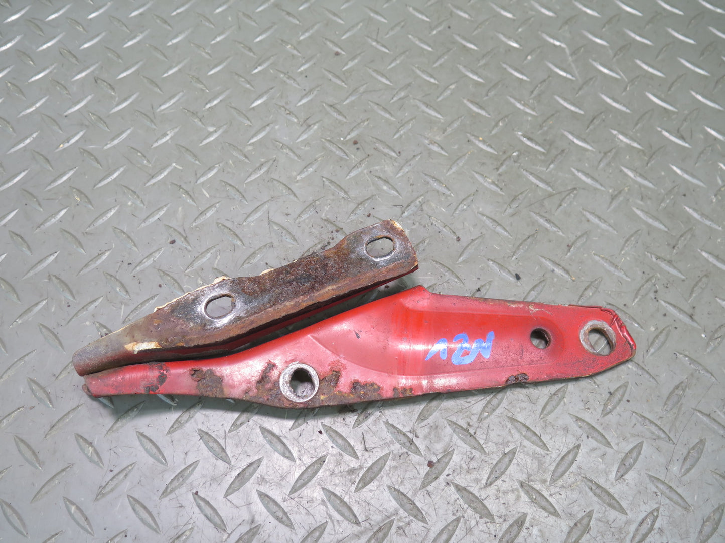 84-86 Nissan Z31 300ZX 2+0 Turbo Set of 2 Front Left Right Hood Hinge RED OEM