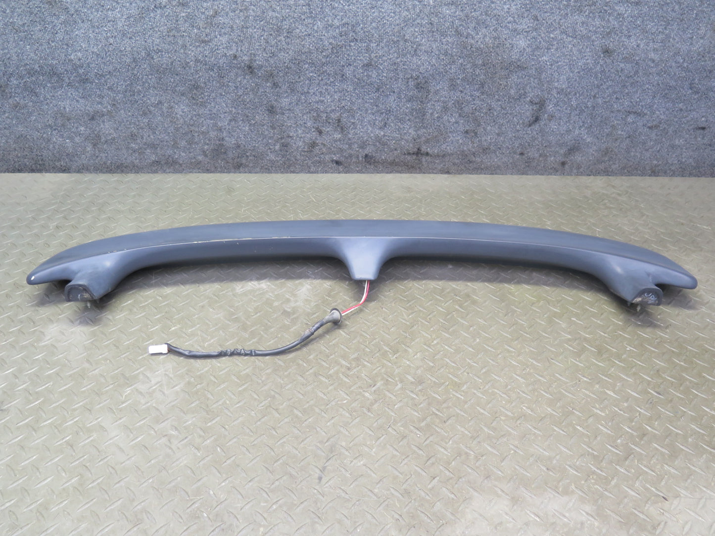 99-01 Isuzu Vehicross Rear Spoiler w 3RD Third Brake Light Assembly OEM