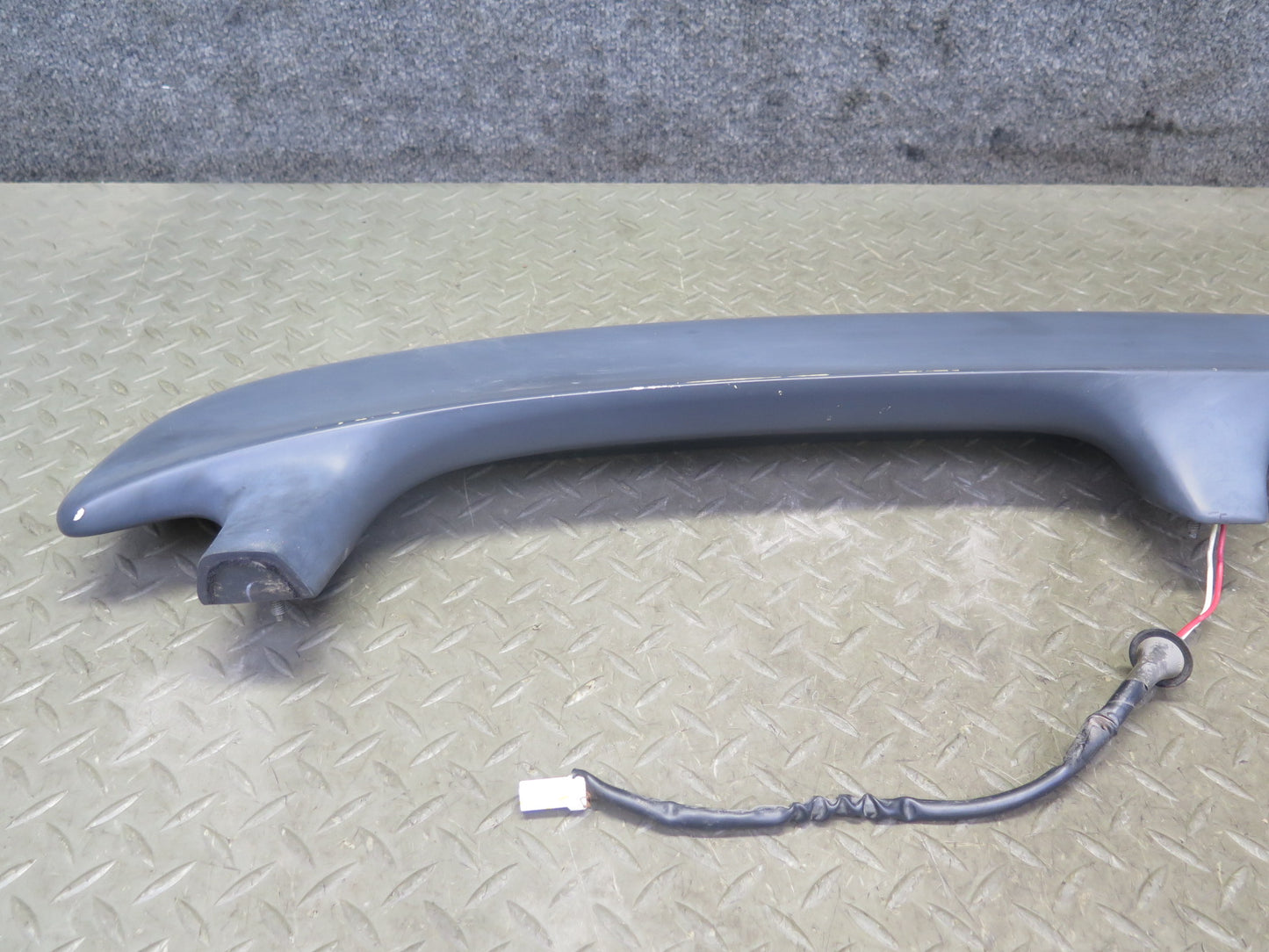 99-01 Isuzu Vehicross Rear Spoiler w 3RD Third Brake Light Assembly OEM