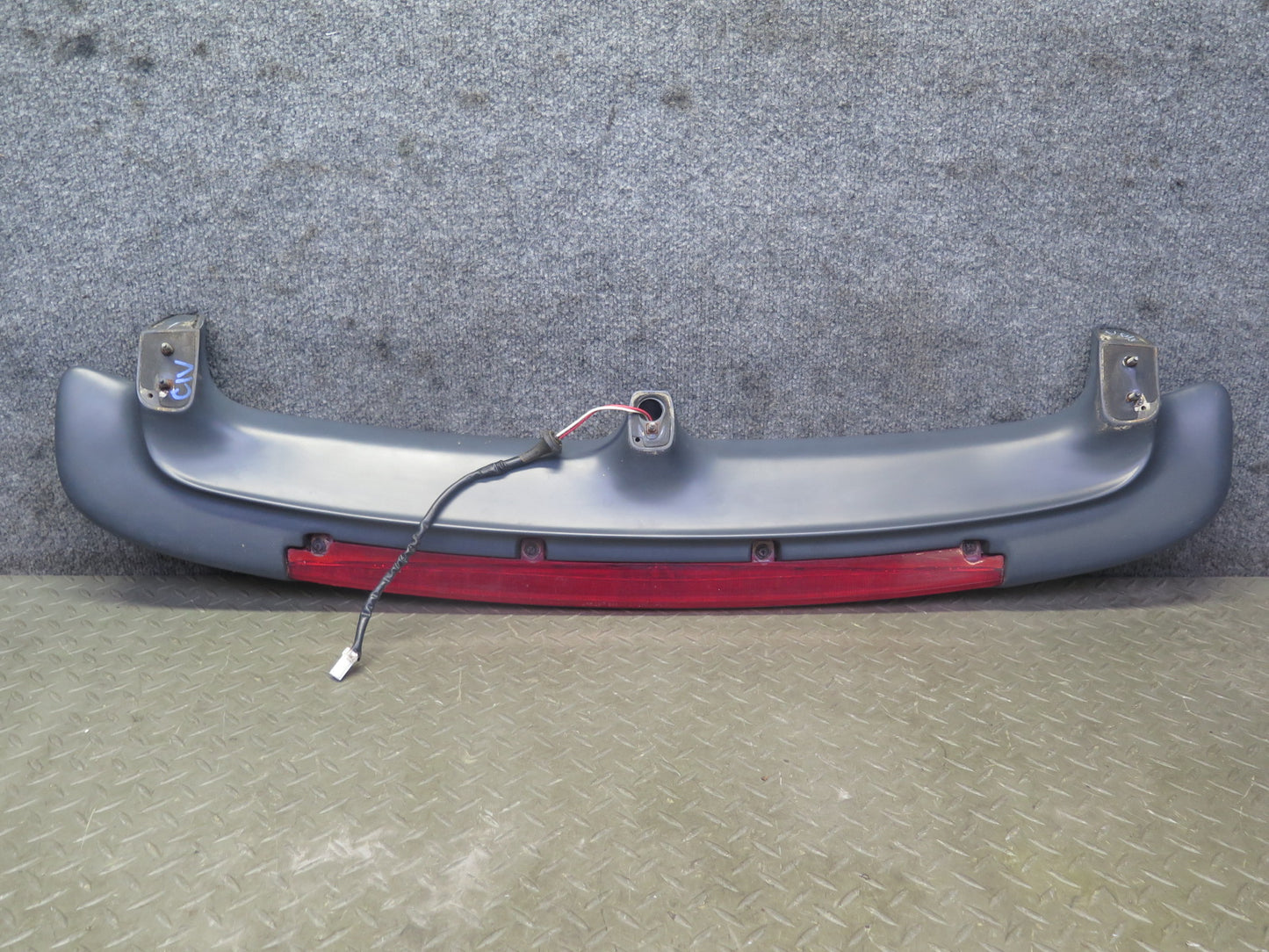 99-01 Isuzu Vehicross Rear Spoiler w 3RD Third Brake Light Assembly OEM