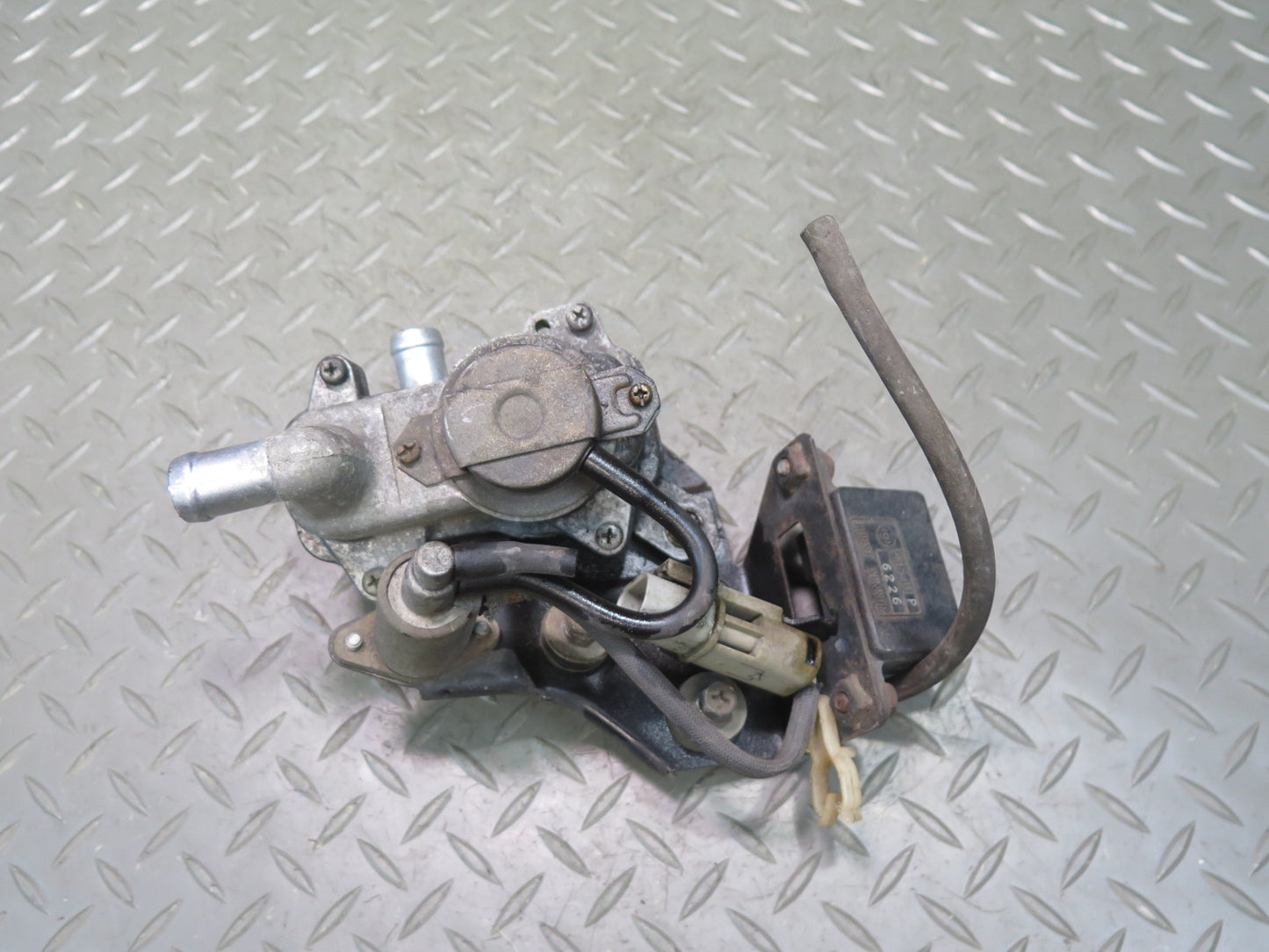 84-86 Nissan Z31 300ZX Turbo Secondary Air Injection Pump w Boost Sensor OEM