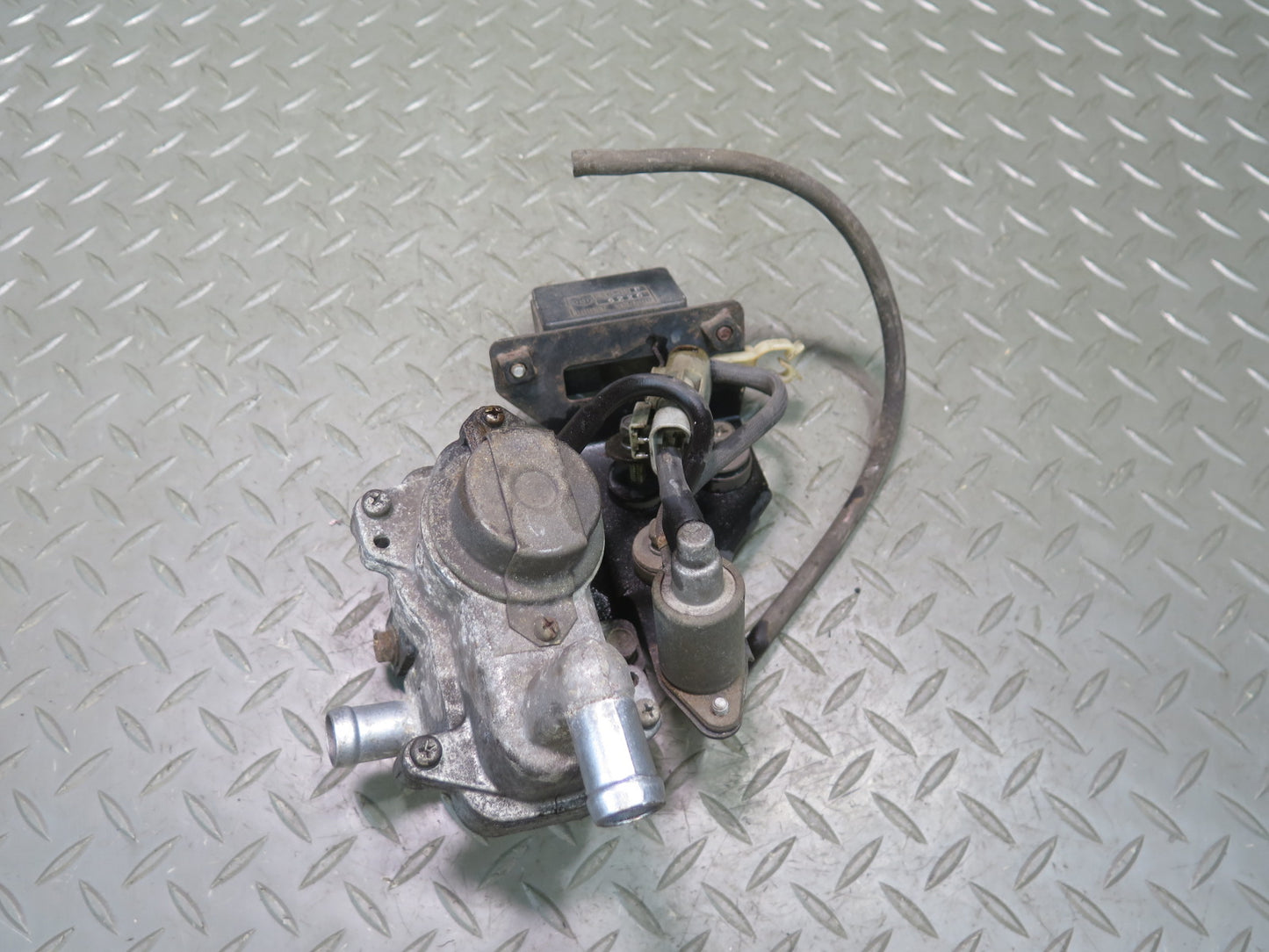 84-86 Nissan Z31 300ZX Turbo Secondary Air Injection Pump w Boost Sensor OEM