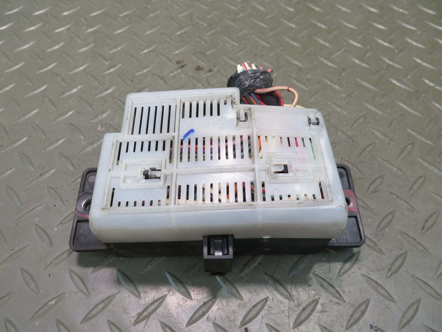 84-86 Nissan Z31 300ZX Junction Fuse Relay Box Module OEM