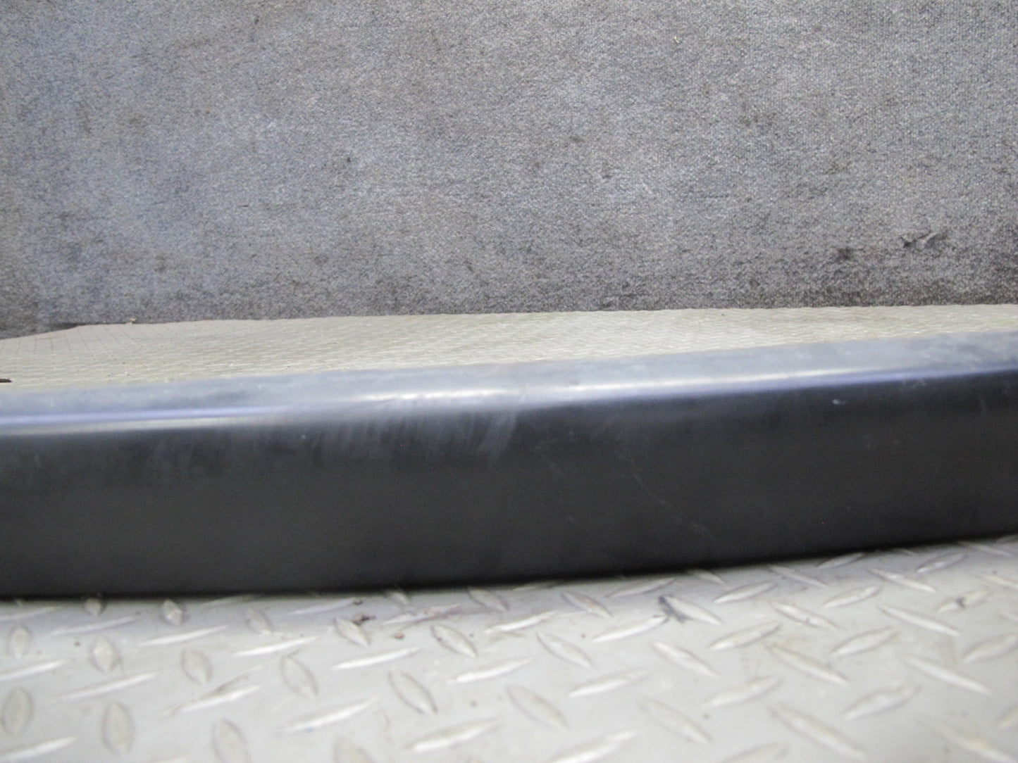 77-85 Mercedes W123 Sedan Rear Bumper Impact Strip Rubber Trim Cover Pad OEM