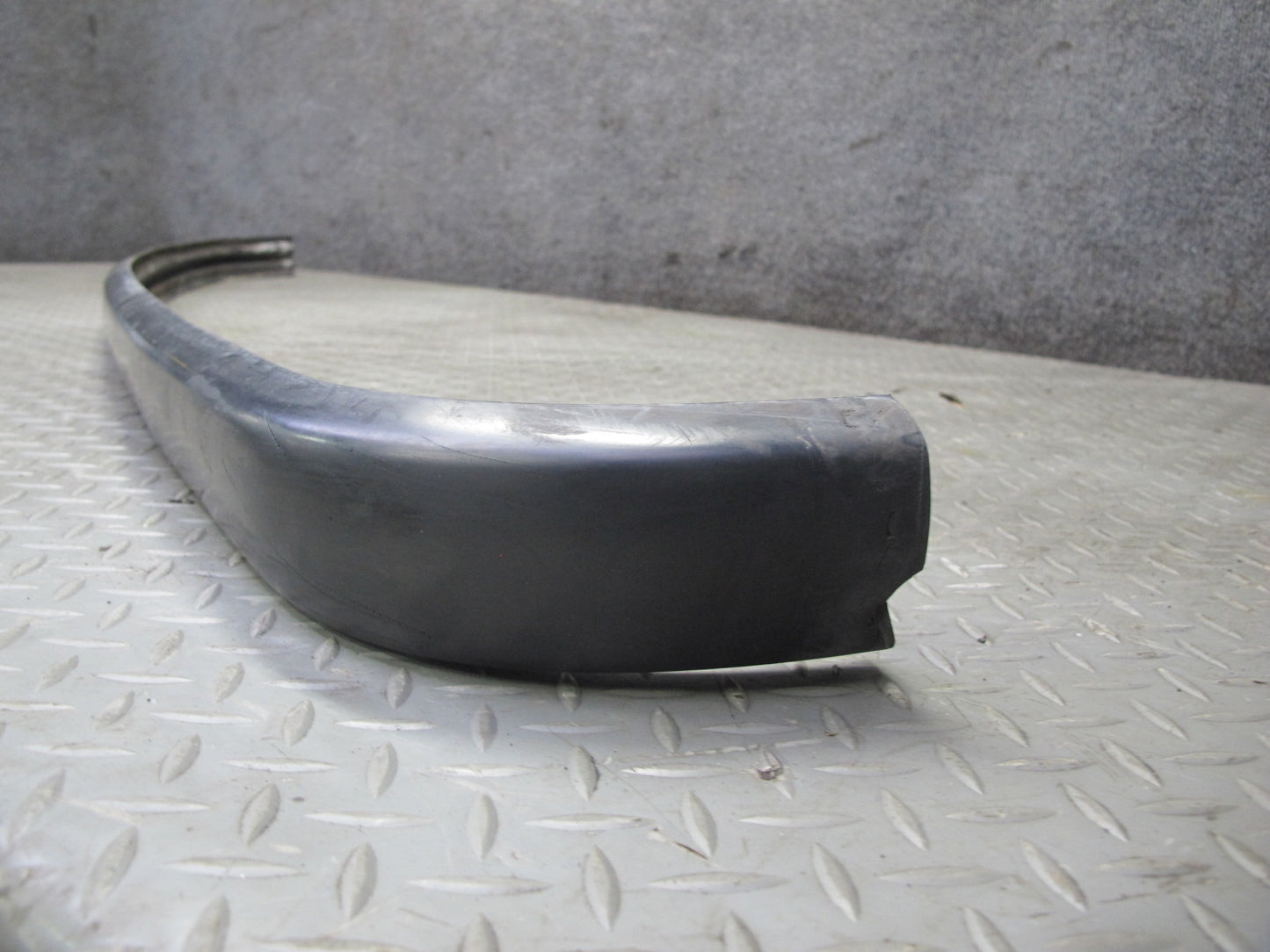77-85 Mercedes W123 Sedan Rear Bumper Impact Strip Rubber Trim Cover Pad OEM