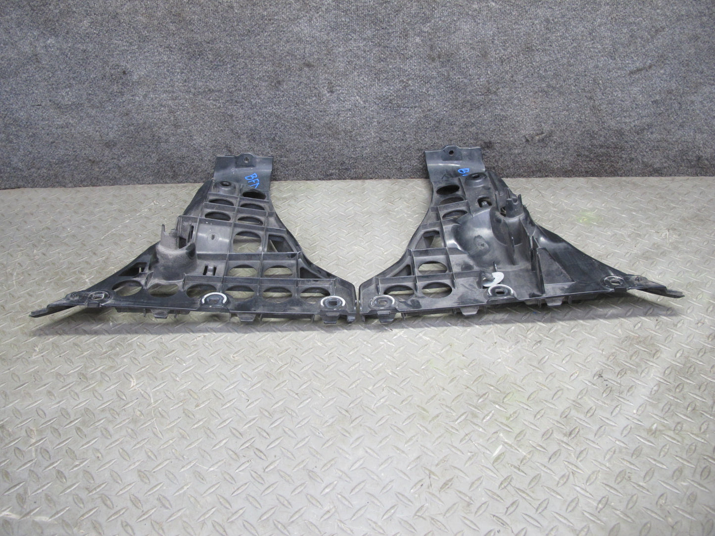 2006-2010 BMW E60 M5 Sedan Rear Bumper Mount Bracket Support Set of 3