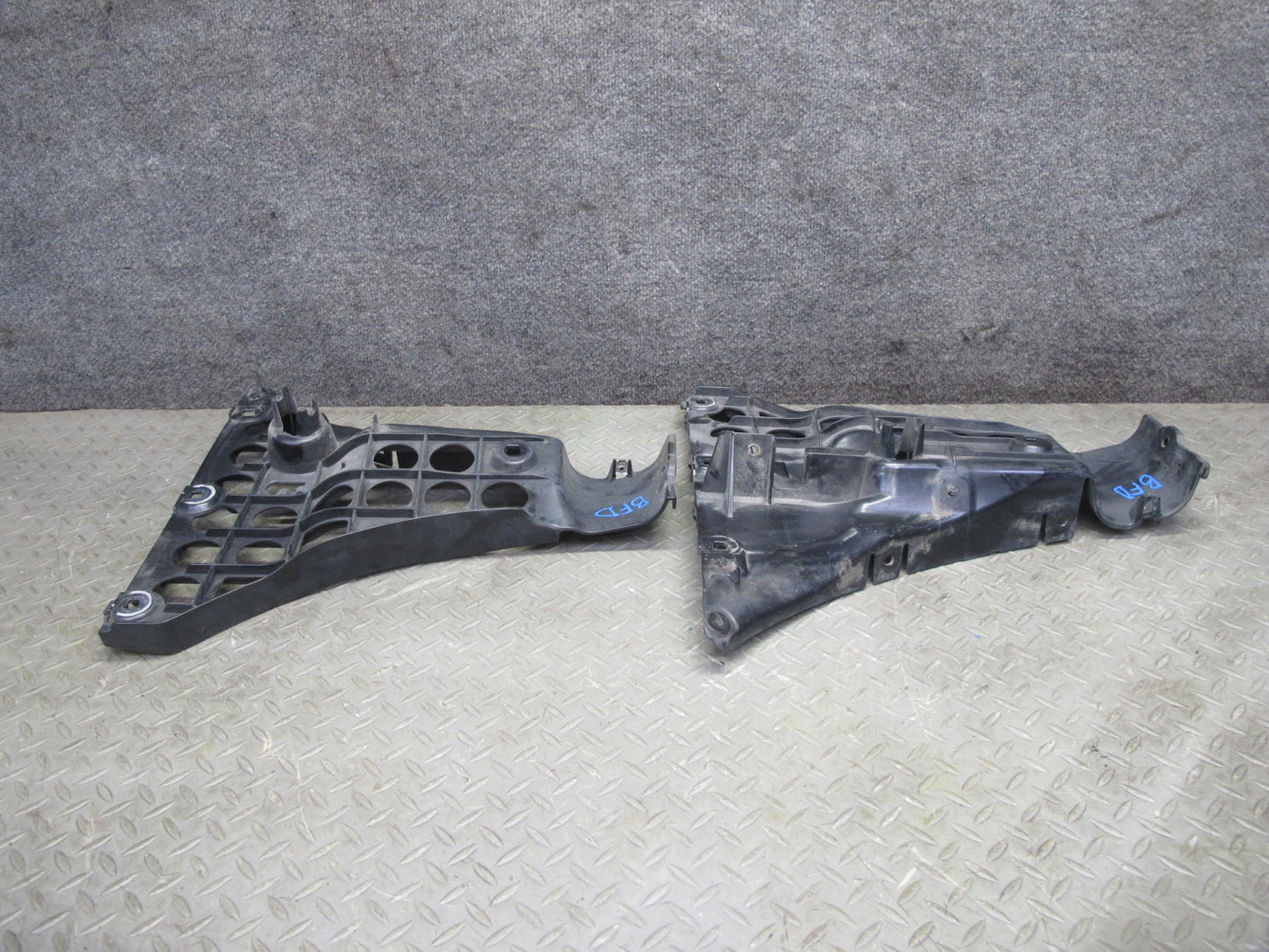 2006-2010 BMW E60 M5 Sedan Rear Bumper Mount Bracket Support Set of 3