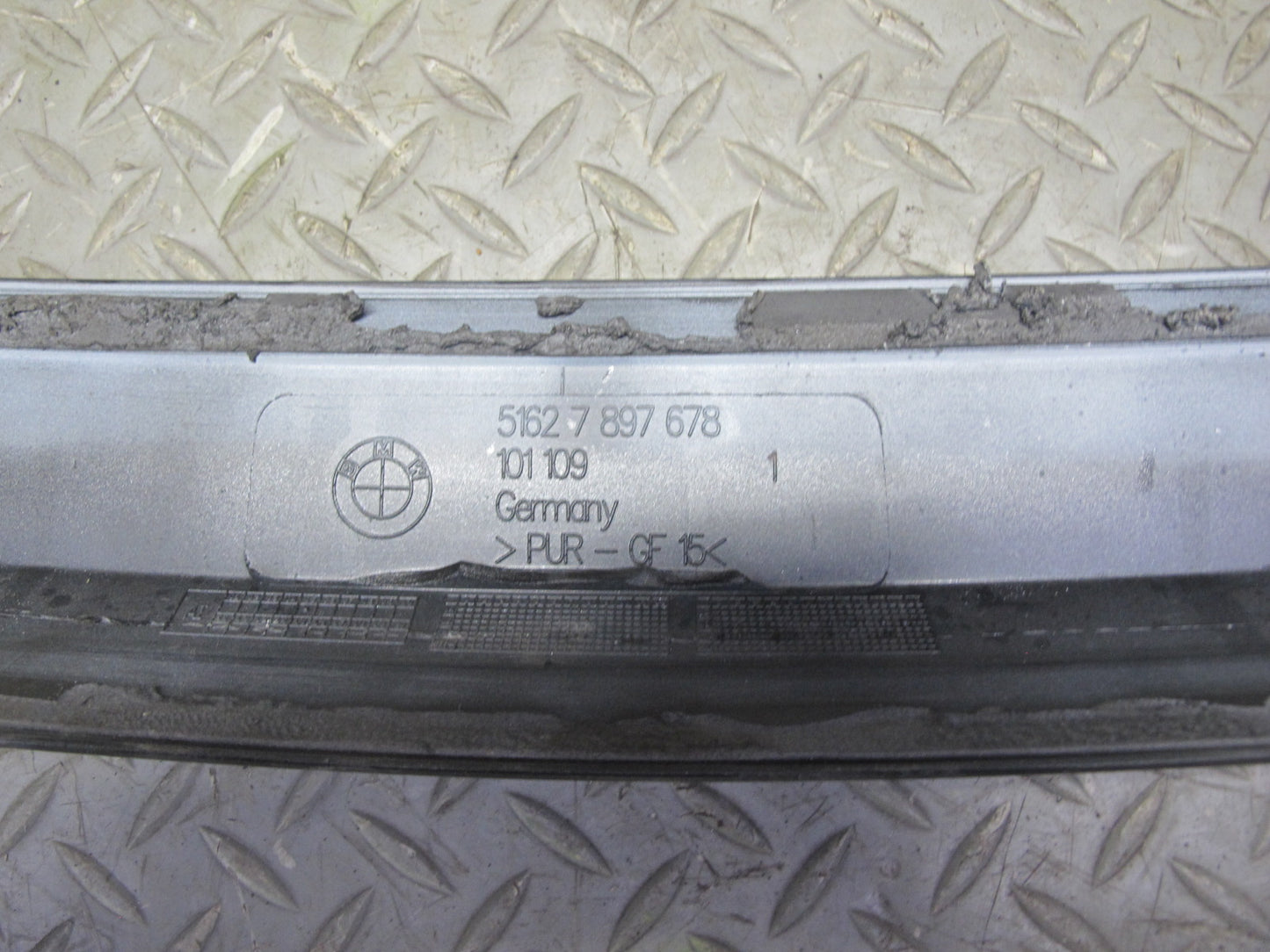 2006-2010 BMW E60 M5 M Sport Rear Trunk Boot Lid Spoiler Molding 7897678