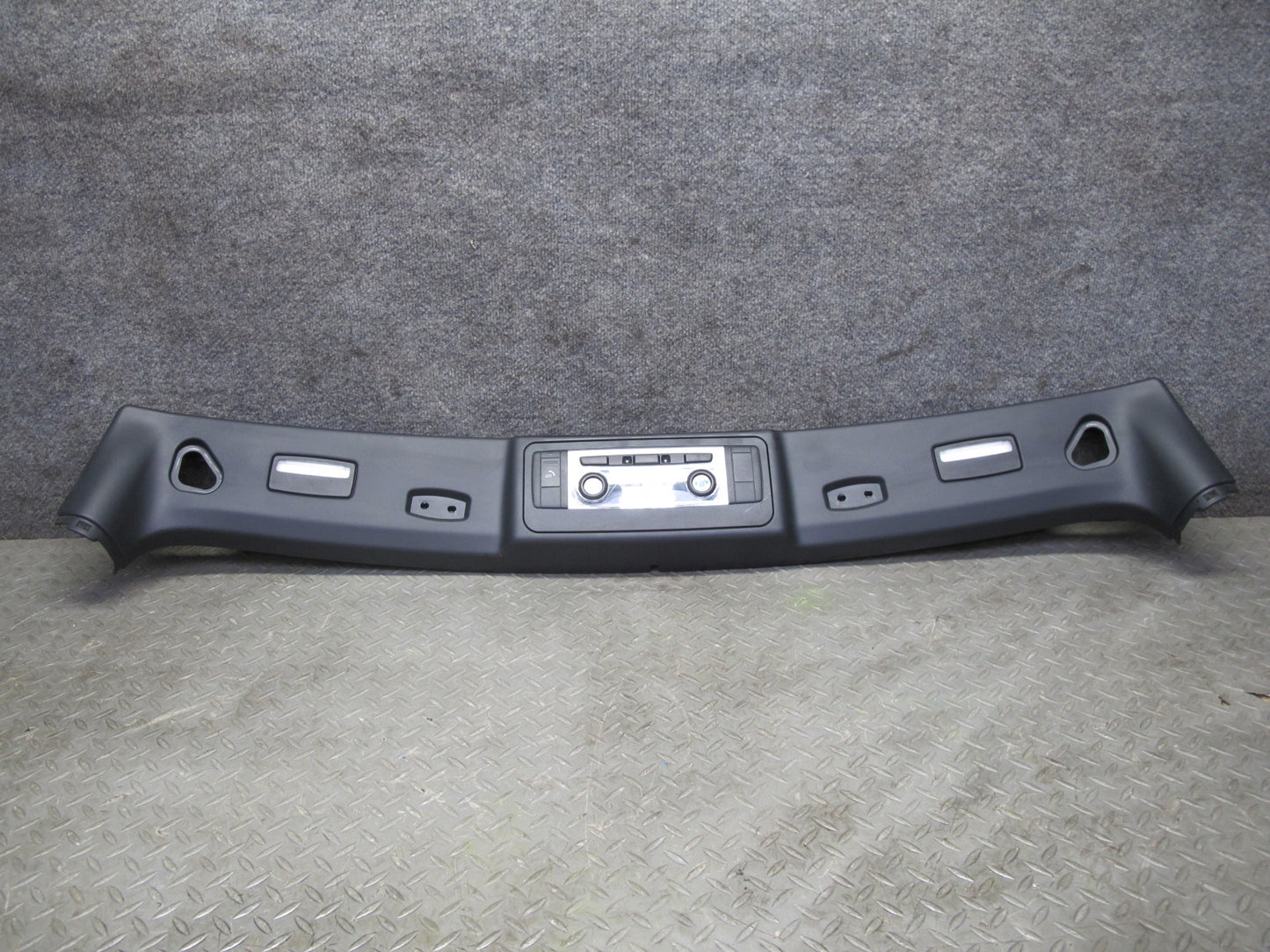 08-13 BMW E88 135I Front Windshield Upper Trim Panel w Dome Light Lamp OEM