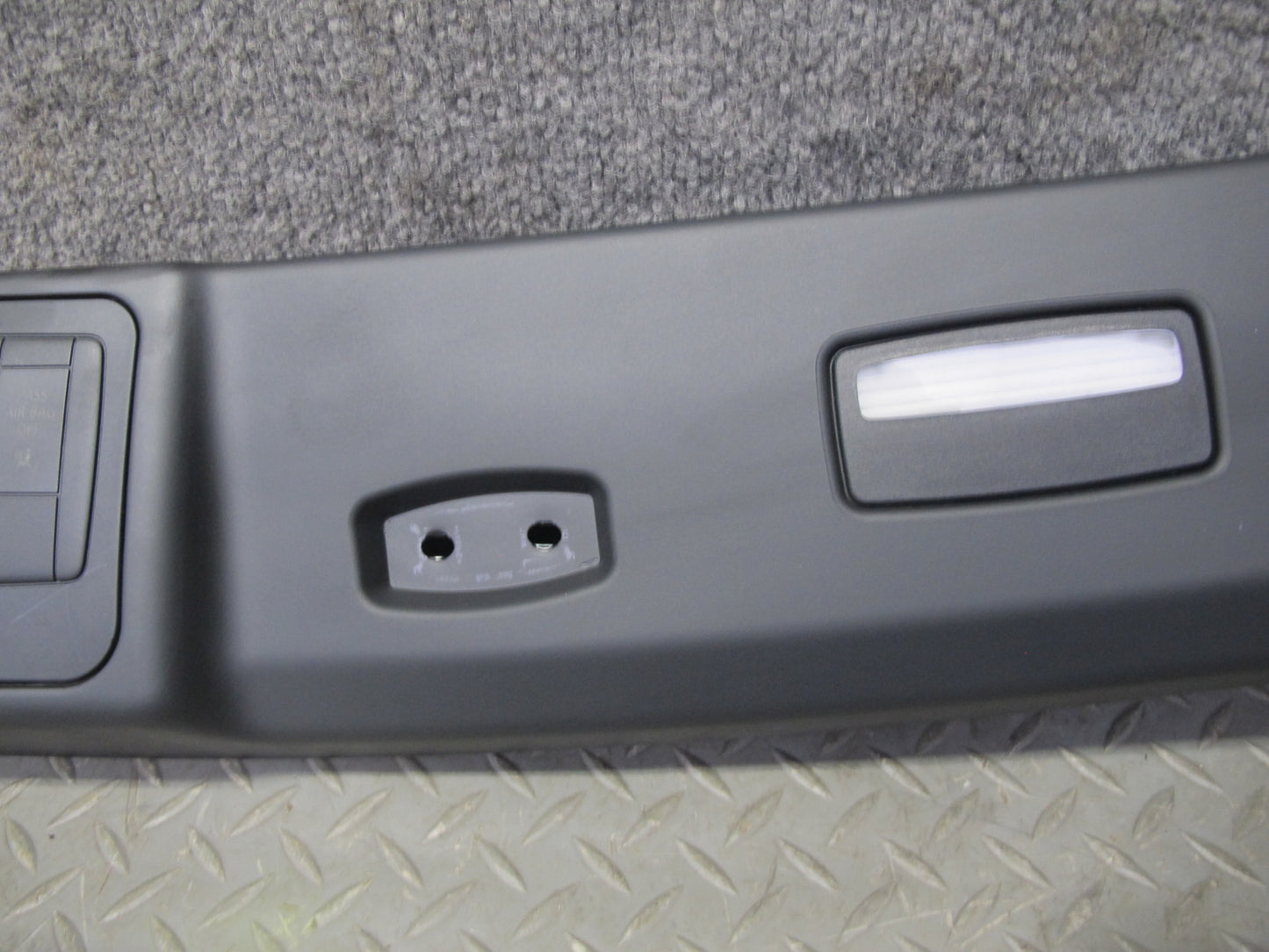 08-13 BMW E88 135I Front Windshield Upper Trim Panel w Dome Light Lamp OEM