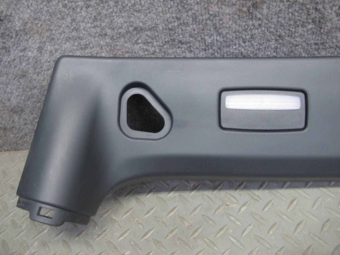 08-13 BMW E88 135I Front Windshield Upper Trim Panel w Dome Light Lamp OEM