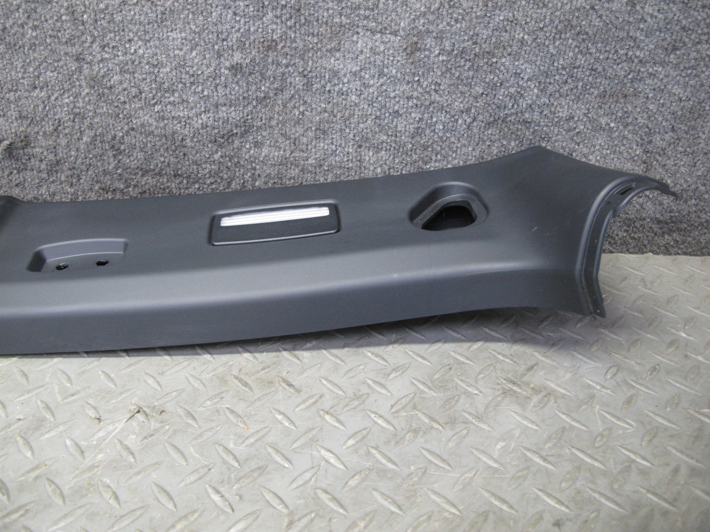 08-13 BMW E88 135I Front Windshield Upper Trim Panel w Dome Light Lamp OEM