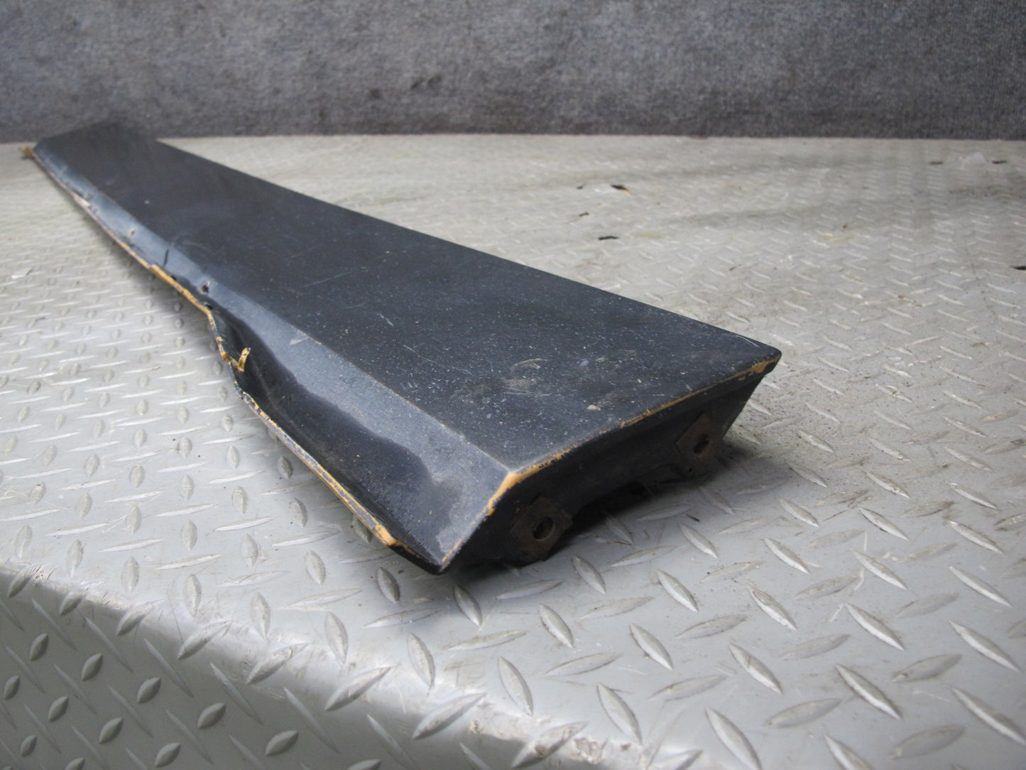 84-96 Chevrolet Corvette C4 Left & Right Side Skirt Rocker Panel Molding Set OEM