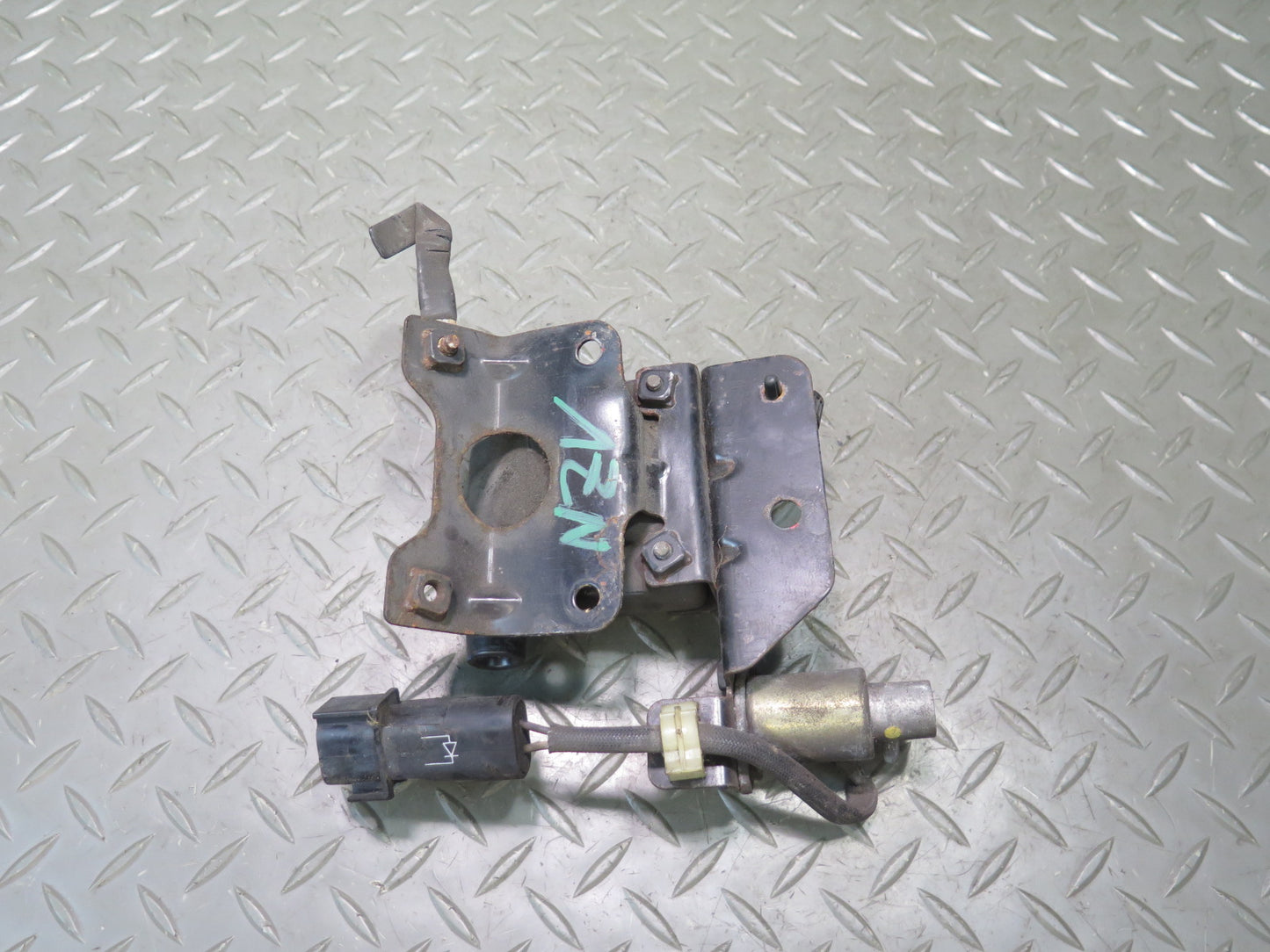 84-86 Nissan Z31 300ZX VG30ET Turbo Ignition Coil Assembly 60K Miles OEM