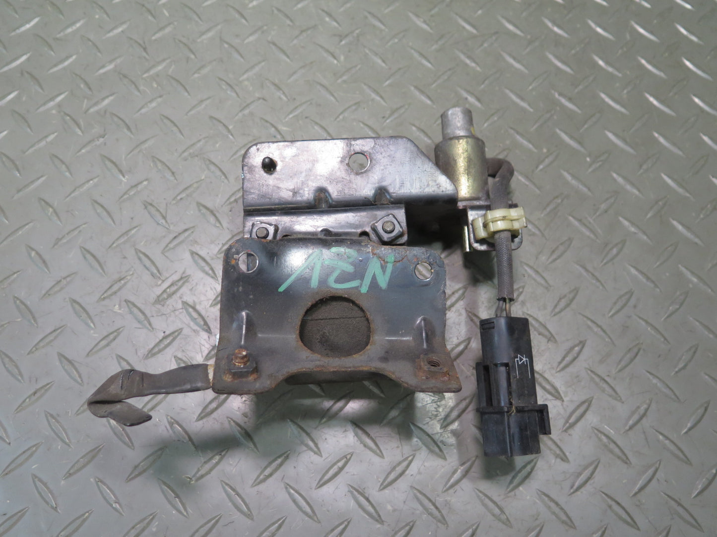 84-86 Nissan Z31 300ZX VG30ET Turbo Ignition Coil Assembly 60K Miles OEM