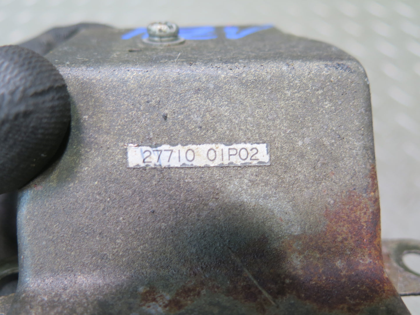 85-86 Nissan 300ZX Z31 Outside Ambient Temperature Sensor 27710-01P02 OEM