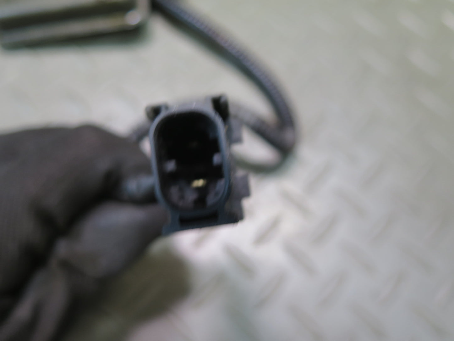 85-86 Nissan 300ZX Z31 Outside Ambient Temperature Sensor 27710-01P02 OEM