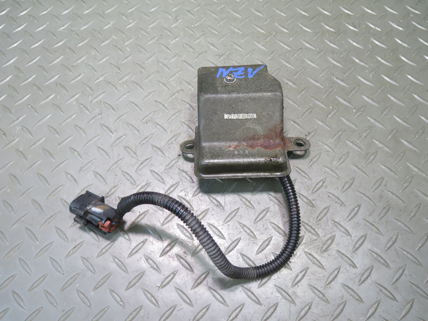85-86 Nissan 300ZX Z31 Outside Ambient Temperature Sensor 27710-01P02 OEM