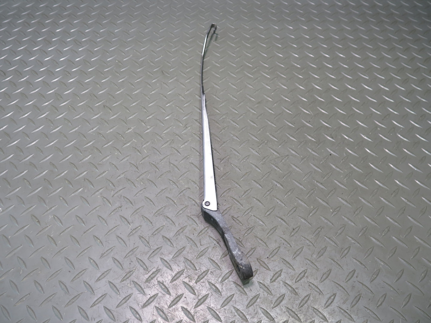 84-89 Nissan Z31 300ZX Front Windshield Left & Right Wiper Arm Set of 2 OEM