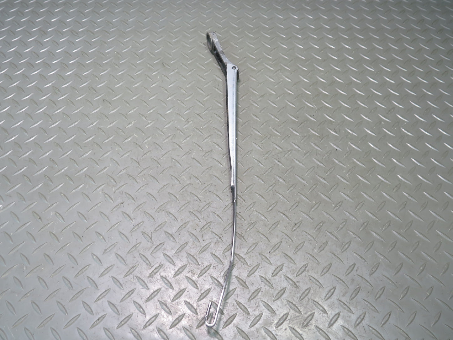 84-89 Nissan Z31 300ZX Front Windshield Left & Right Wiper Arm Set of 2 OEM