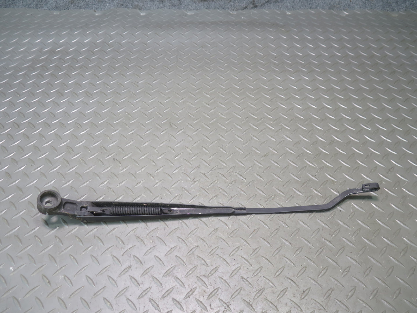 84-89 Nissan Z31 300ZX Front Windshield Left & Right Wiper Arm Set of 2 OEM