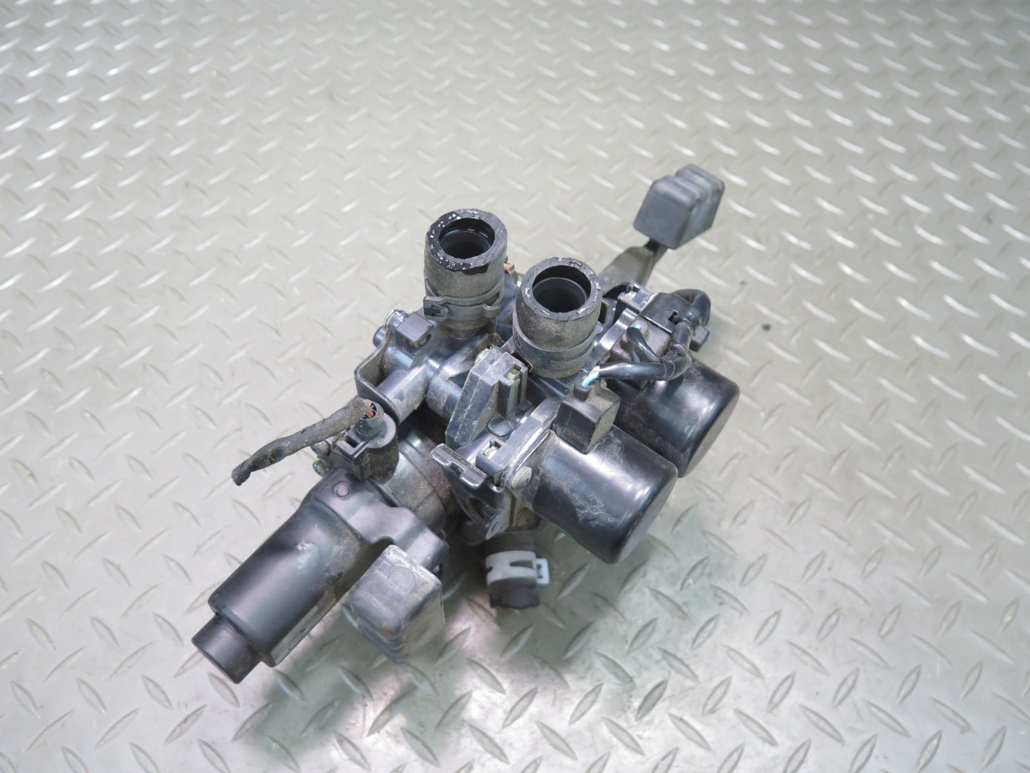 2006-2012 Bentley Flying Spur Hvac A/C Heater Coolant Solenoid Control Valve