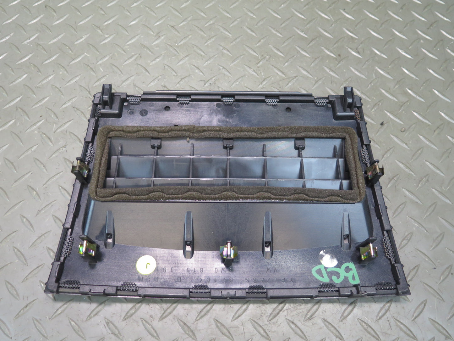 2006-2012 Bentley Flying Spur Front Dashboard Dash AC A/C Air Vent Grille Trim