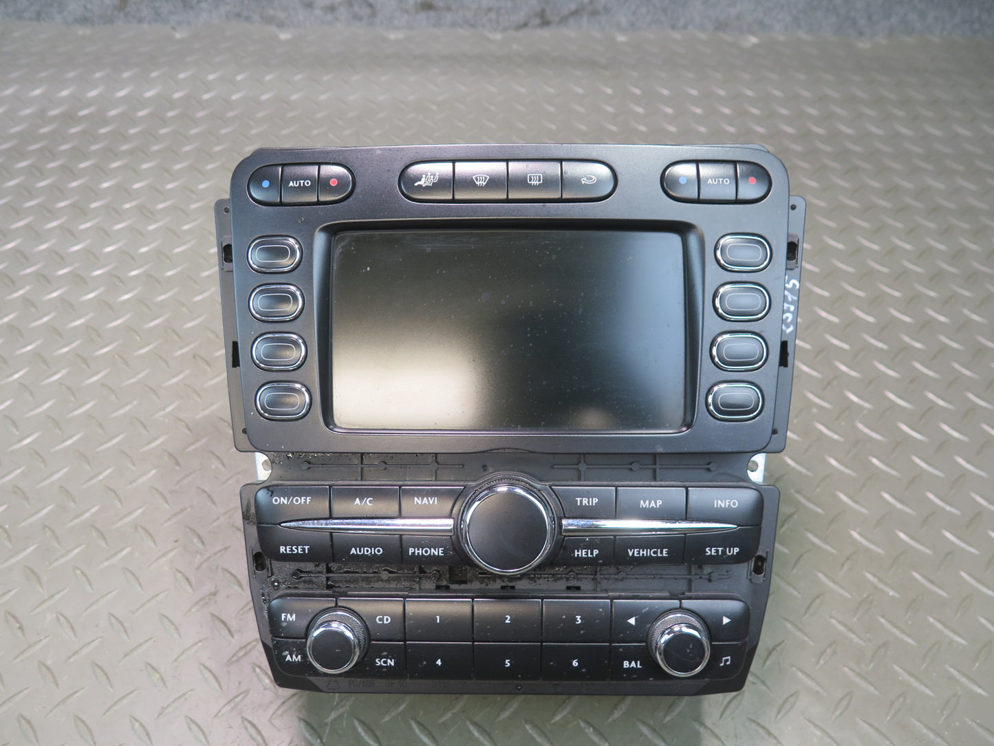 2006 Bentley Flying Spur Audio Radio Navigation Head Unit Receiver
