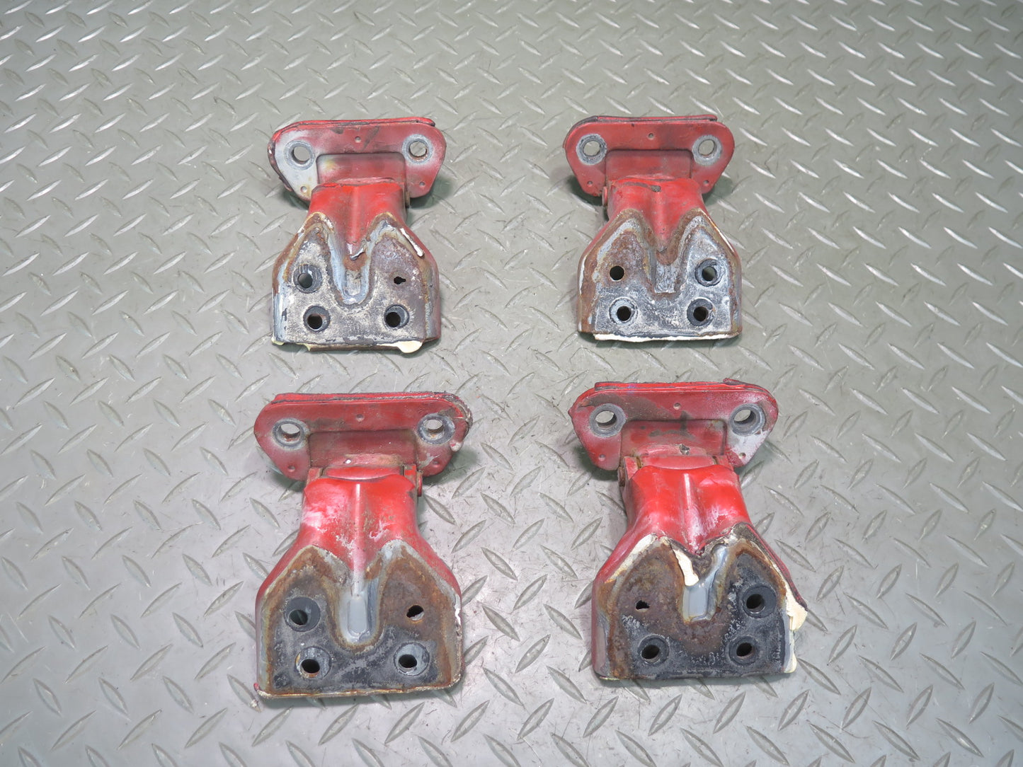 84-86 Nissan 300ZX Z31 Set of 4 Left & Right Upper & Lower Door Hinge RED OEM