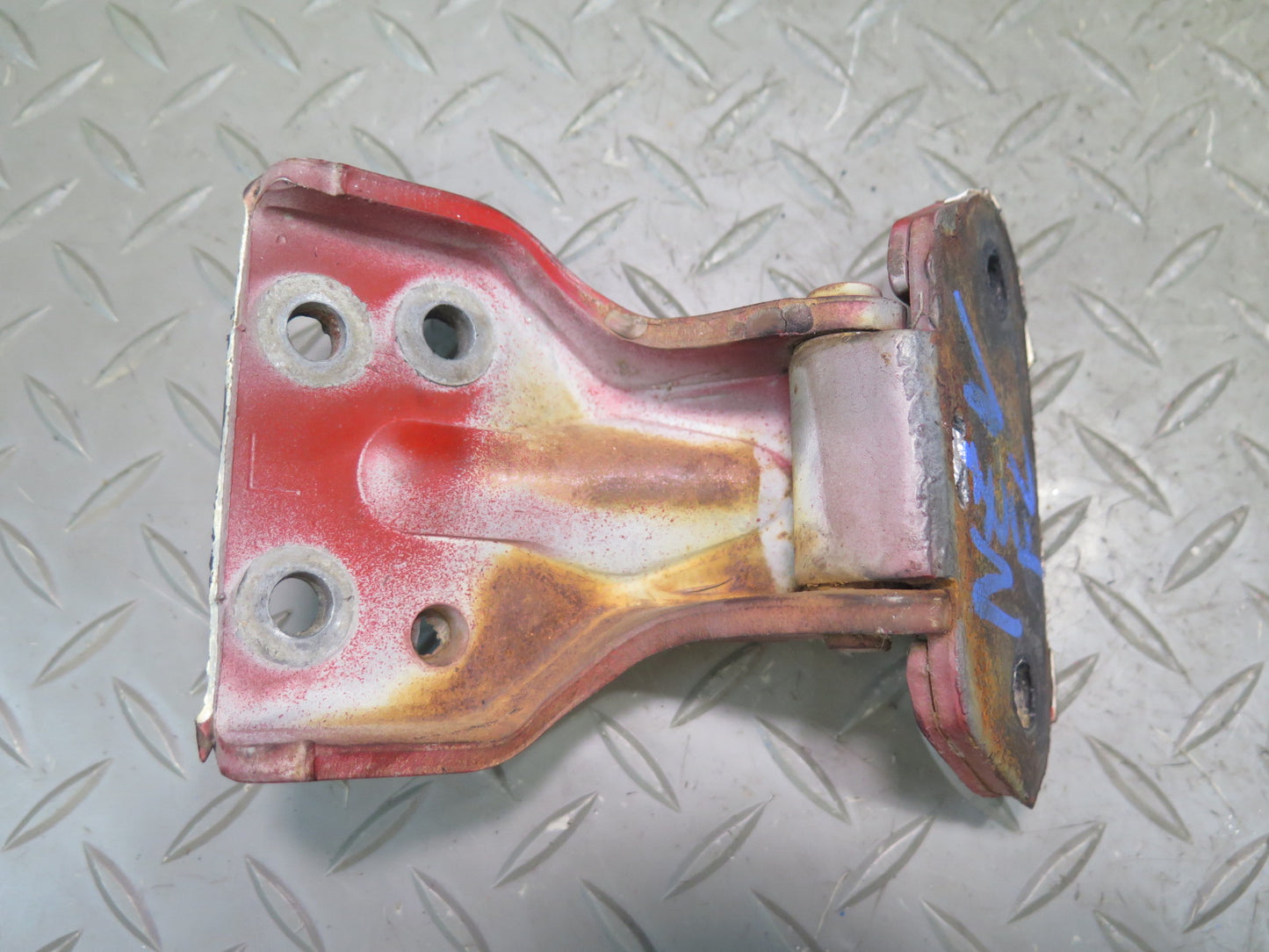 84-86 Nissan 300ZX Z31 Set of 4 Left & Right Upper & Lower Door Hinge RED OEM