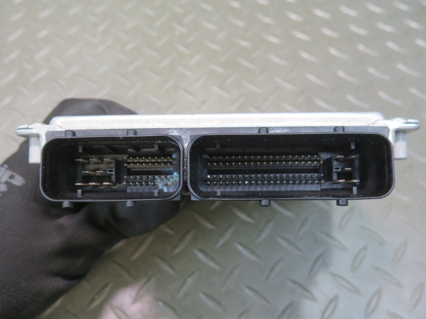 2006-2008 Bentley Flying Spur Air Suspension Control Module Unit 3W5907553