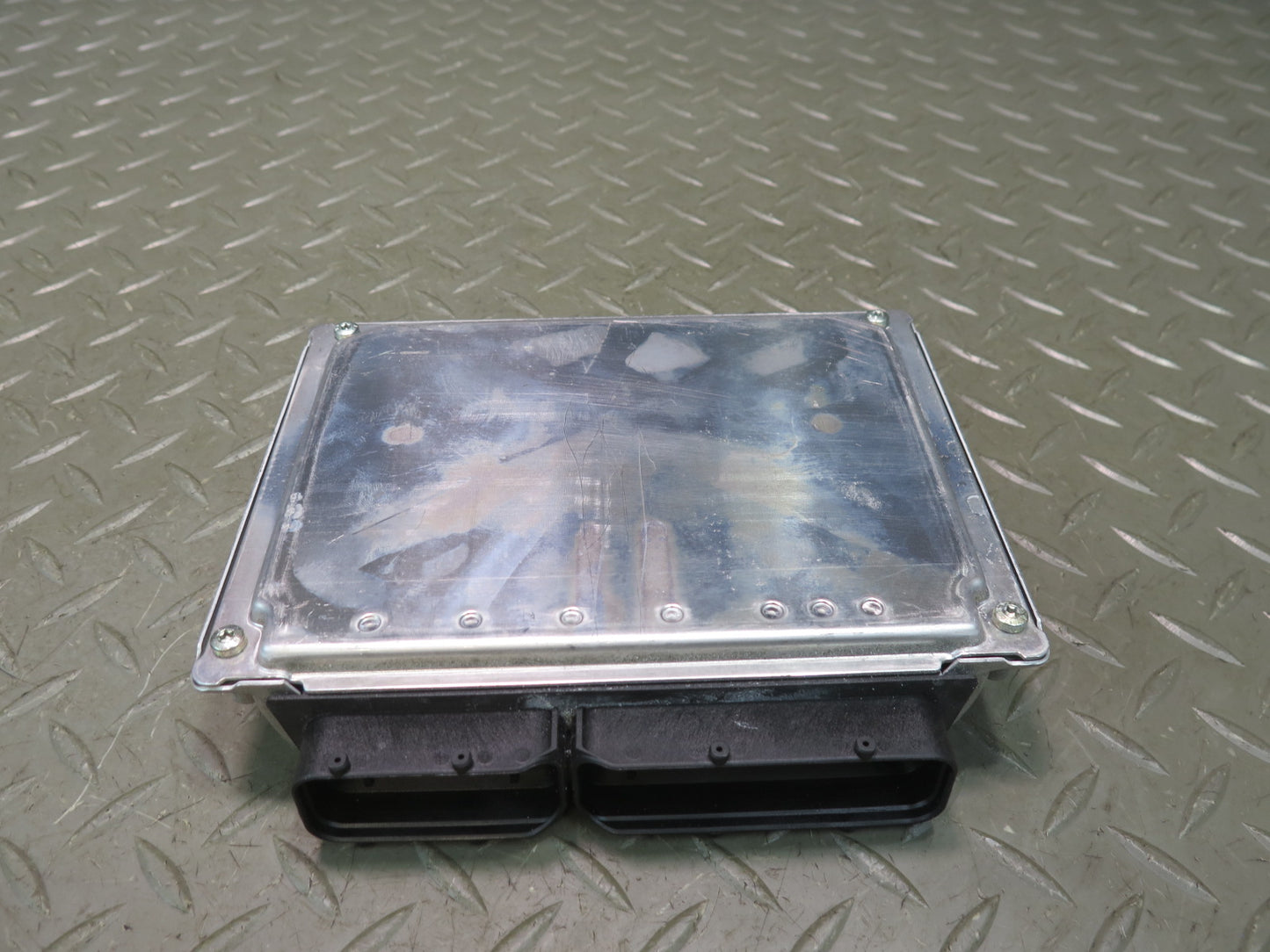 2006-2008 Bentley Flying Spur Air Suspension Control Module Unit 3W5907553