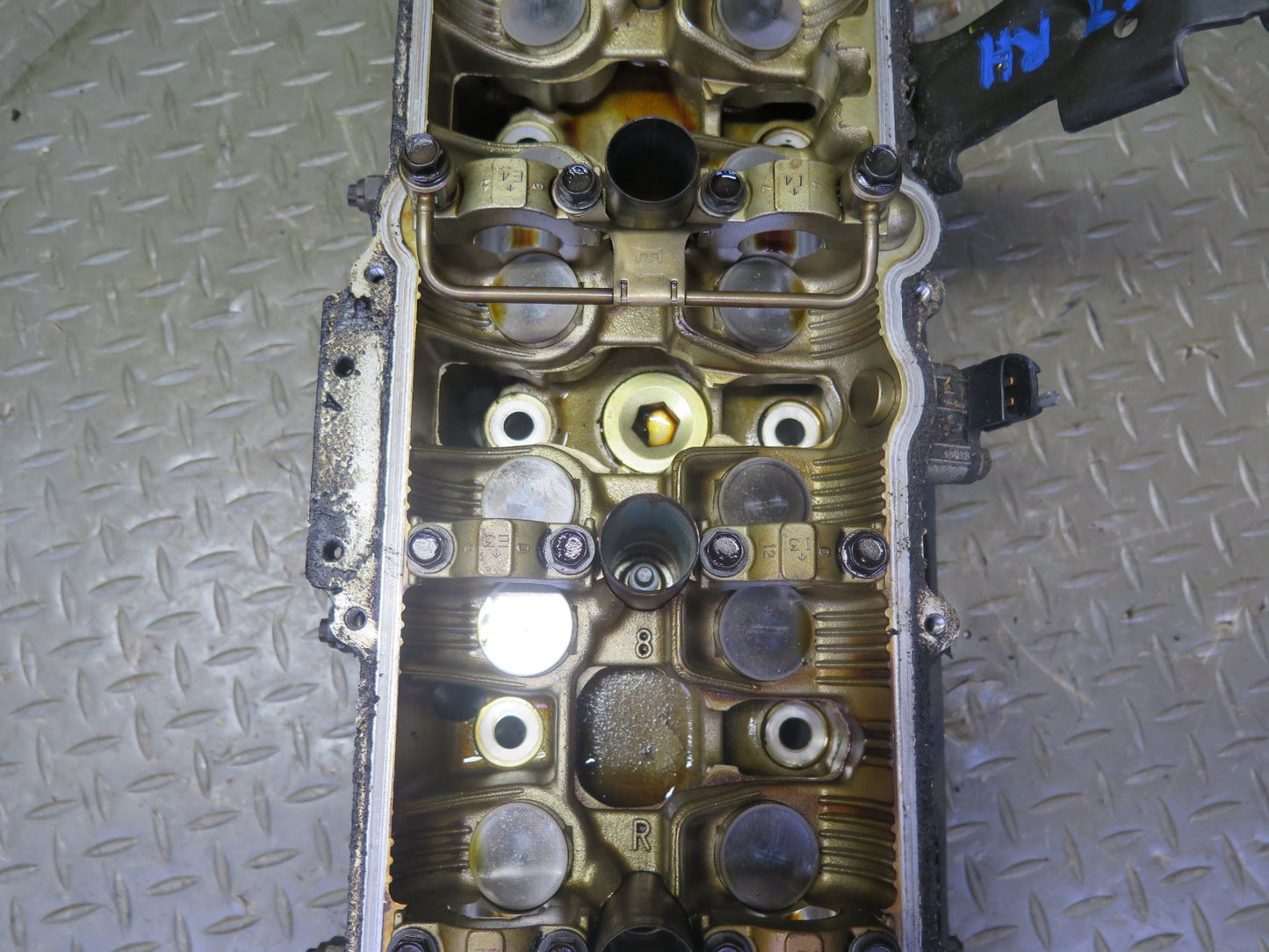 98-00 Lexus SC400 LS400 1UZFE 4.0L Right Engine Cylinder Head OEM