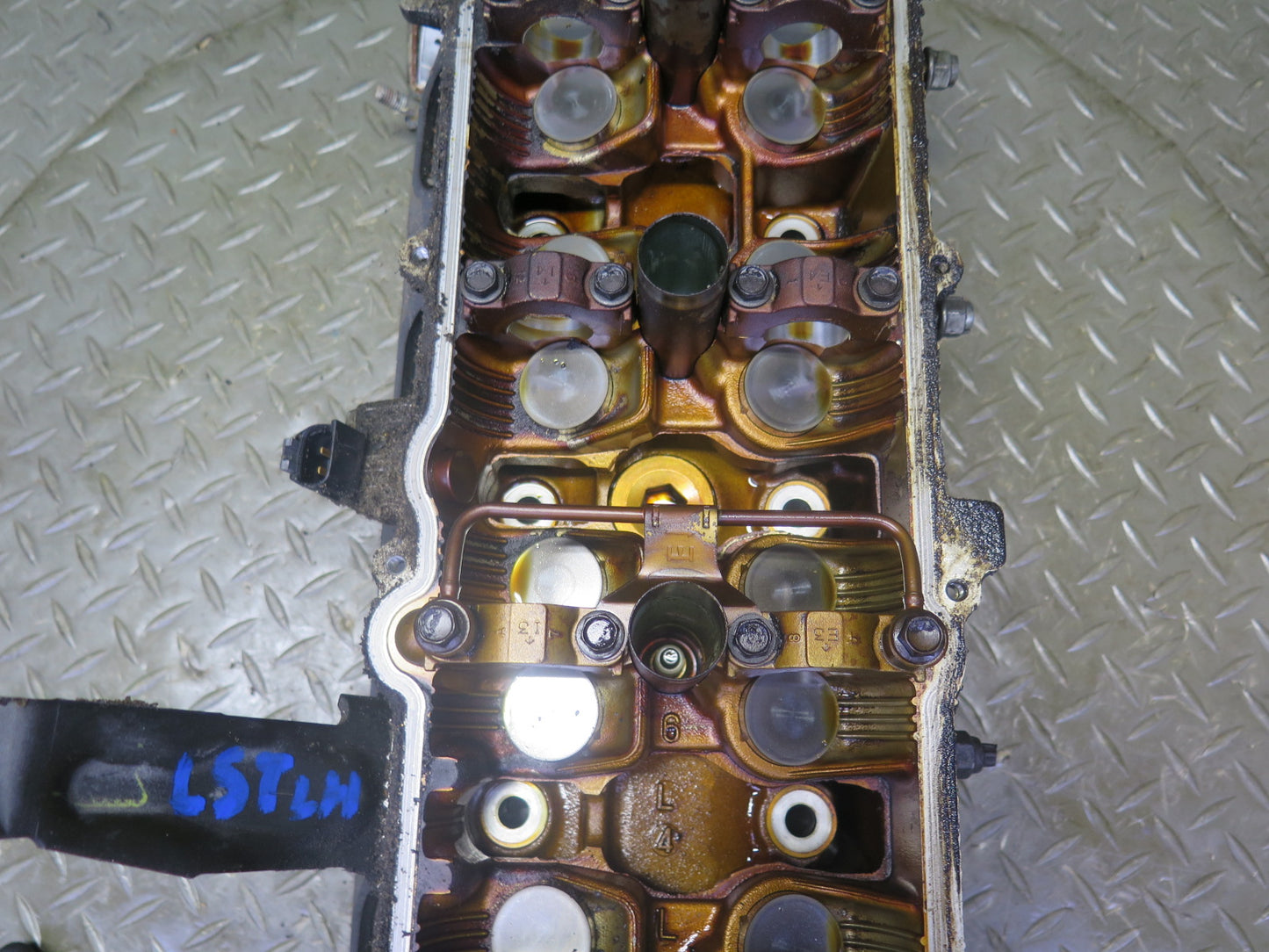 98-00 Lexus SC400 LS400 1UZFE 4.0L Left Engine Cylinder Head OEM