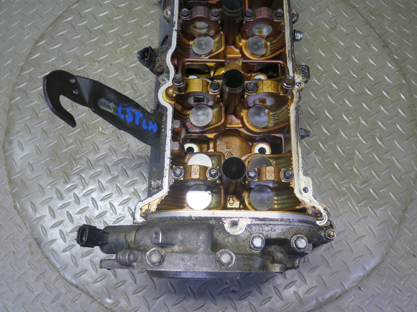 98-00 Lexus SC400 LS400 1UZFE 4.0L Left Engine Cylinder Head OEM