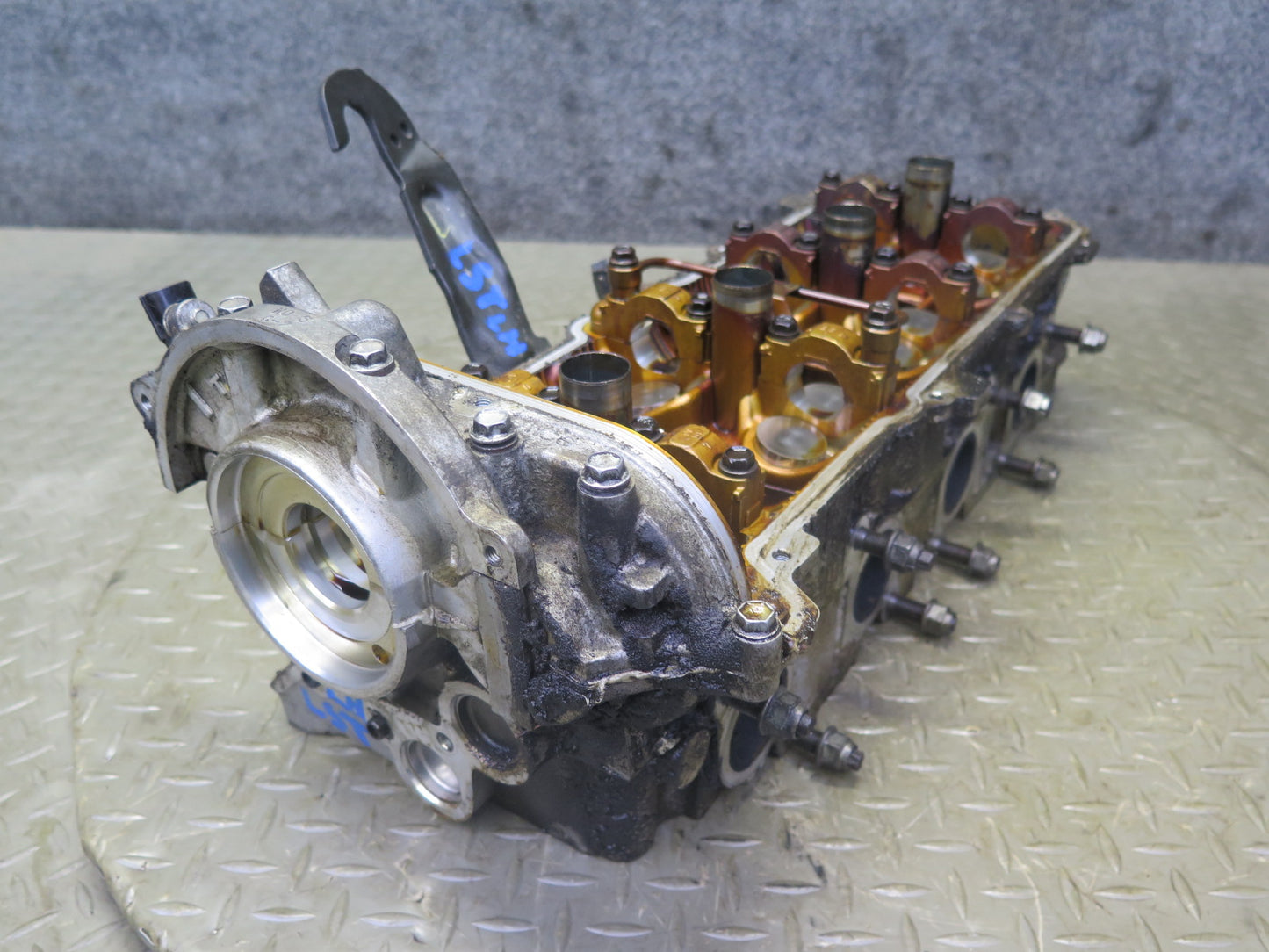 98-00 Lexus SC400 LS400 1UZFE 4.0L Left Engine Cylinder Head OEM