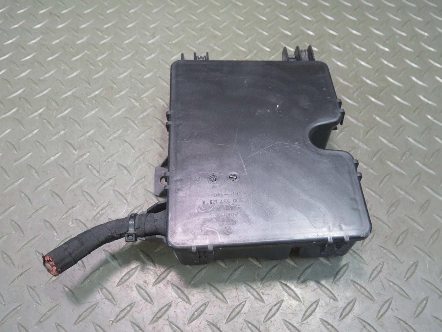 2006-2012 Bentley Flying Spur  Fuse Box Relay Junction Module Unit