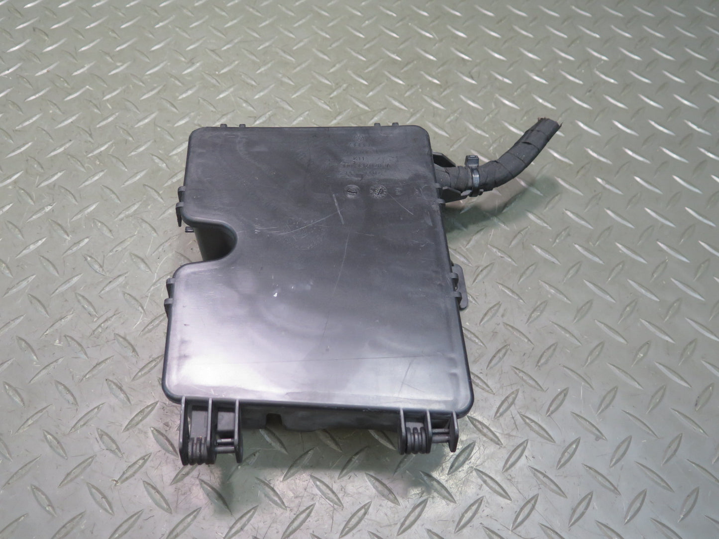2006-2012 Bentley Flying Spur  Fuse Box Relay Junction Module Unit