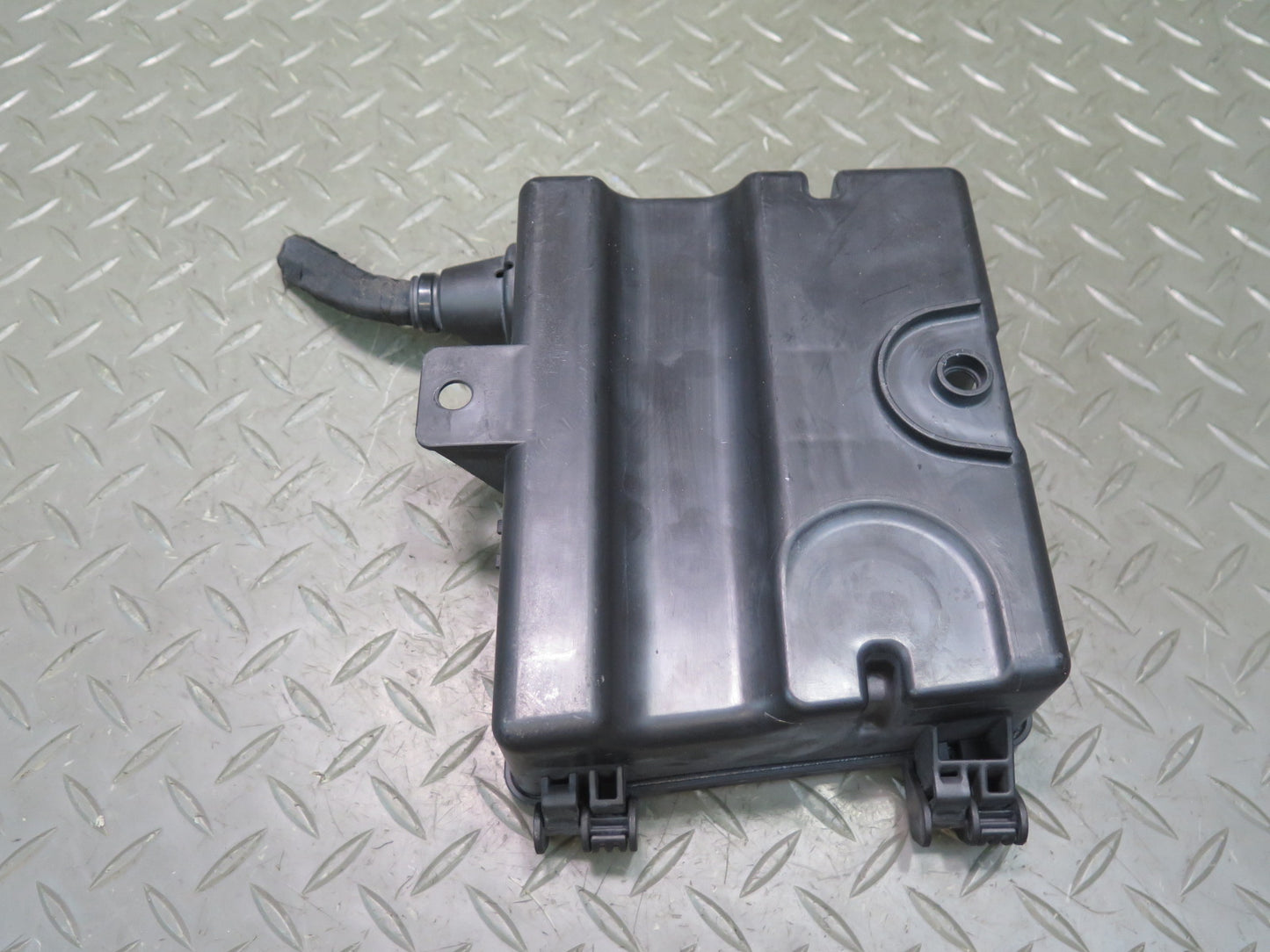 2006-2012 Bentley Flying Spur  Fuse Box Relay Junction Module Unit