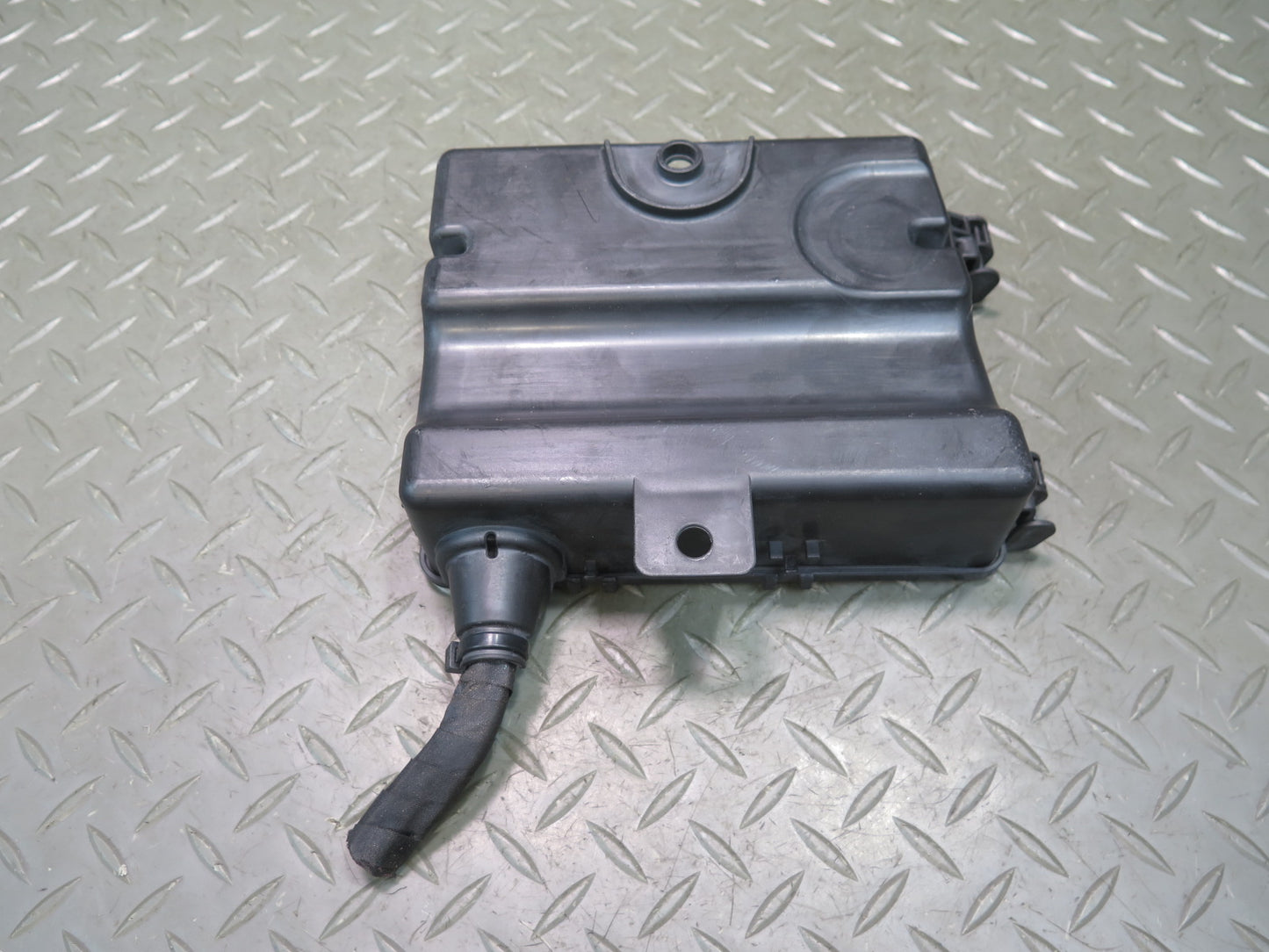 2006-2012 Bentley Flying Spur  Fuse Box Relay Junction Module Unit