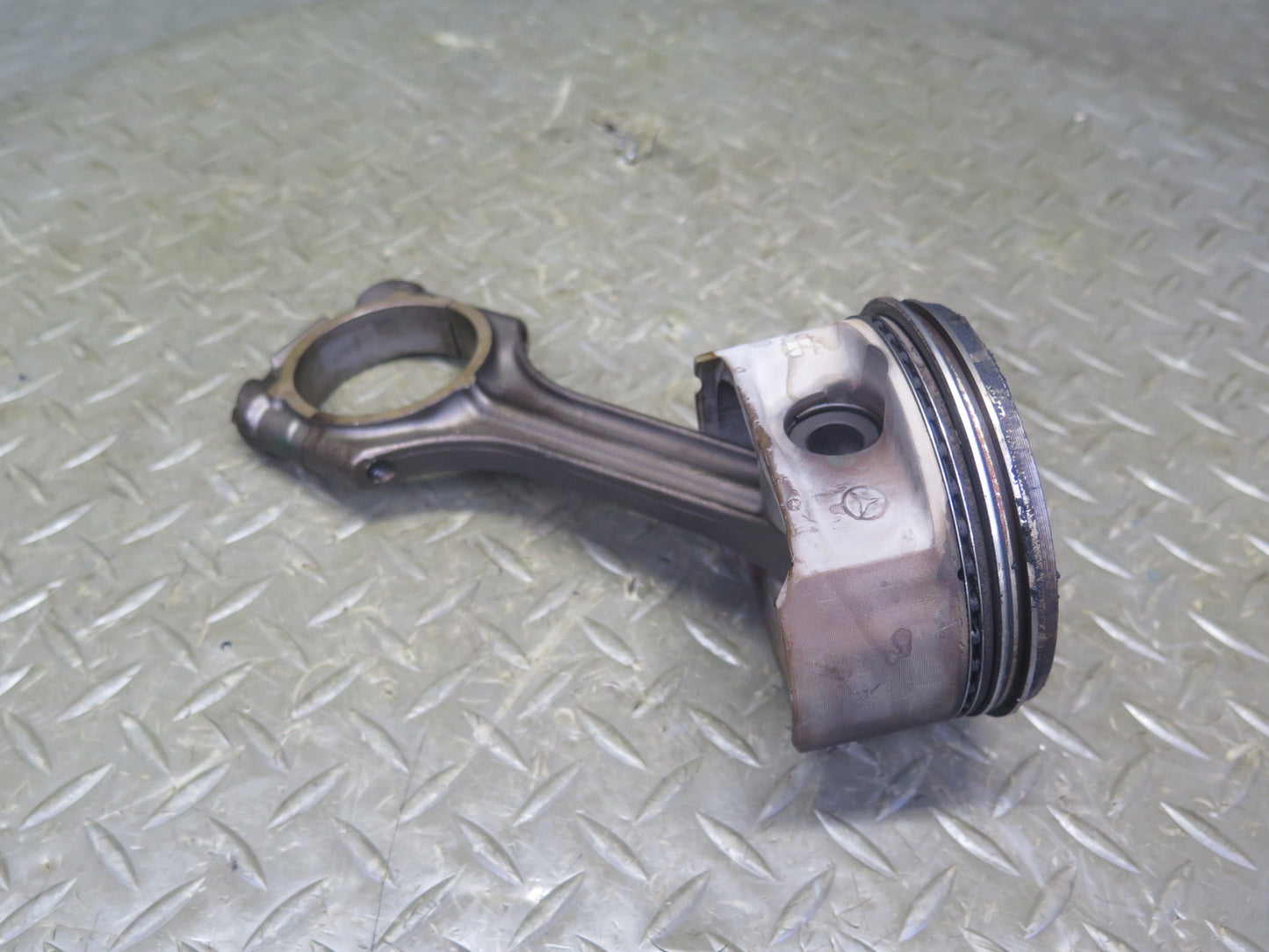 99-02 Mercedes R129 SL500 5.0L 113.961 Set of 8 Engine Piston Connecting Rod OEM