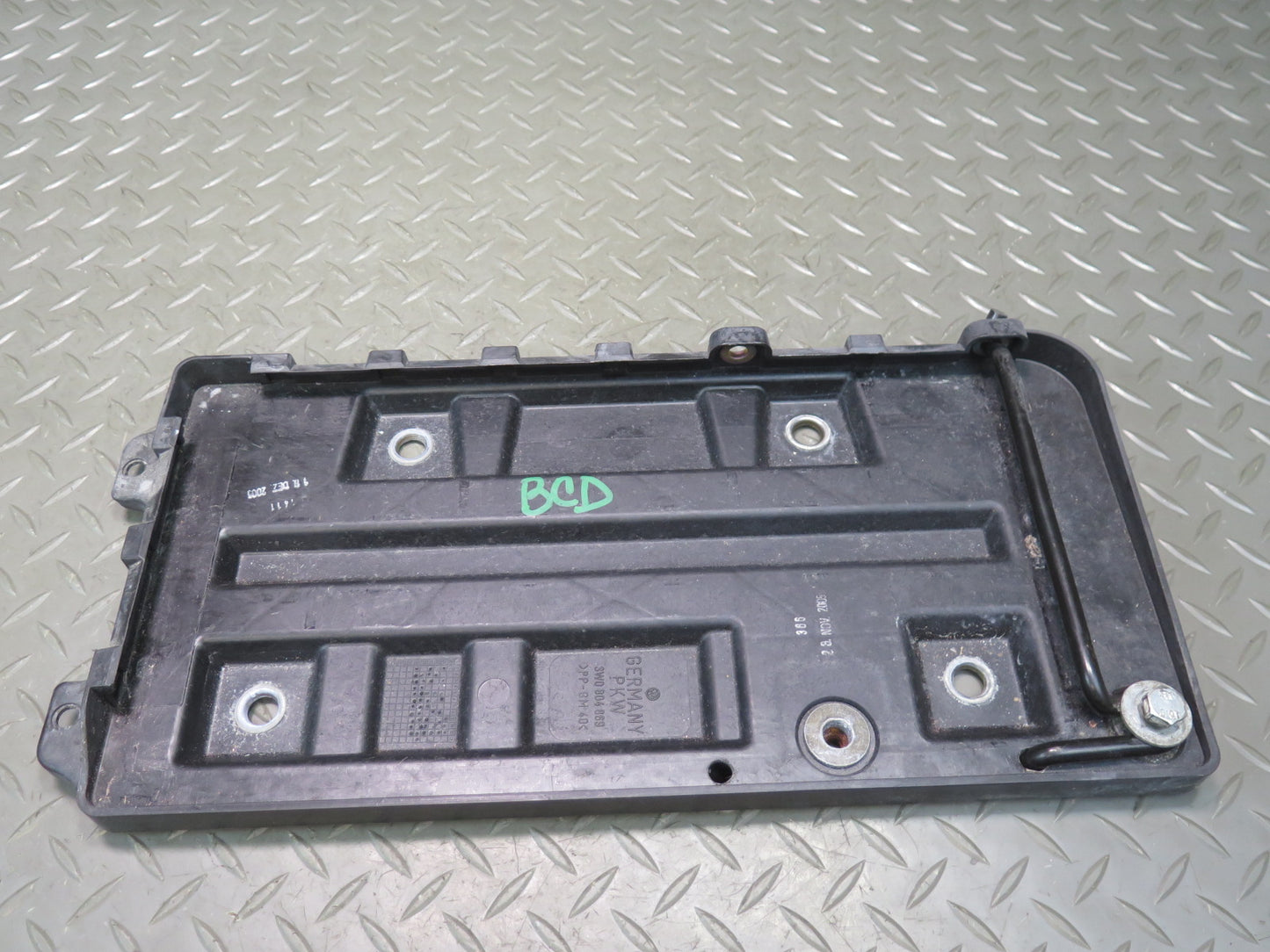 2006-2012 Bentley Flying Spur Rear Battery Tray Box Bracket Holder Plate Set