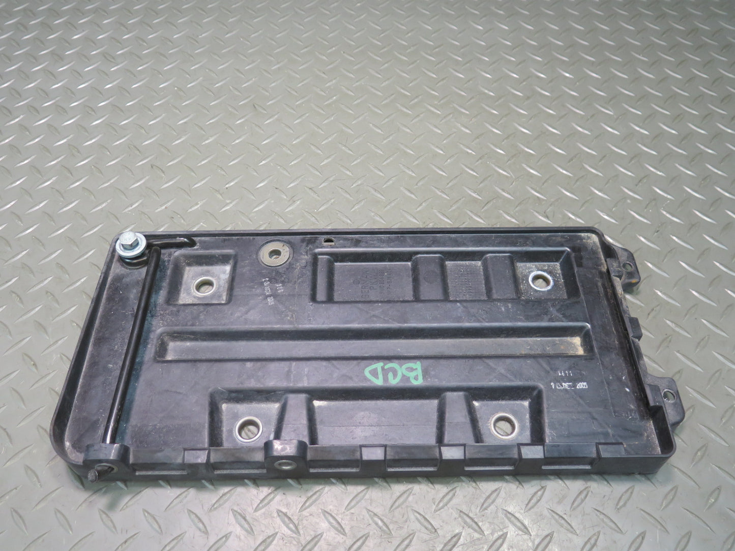 2006-2012 Bentley Flying Spur Rear Battery Tray Box Bracket Holder Plate Set