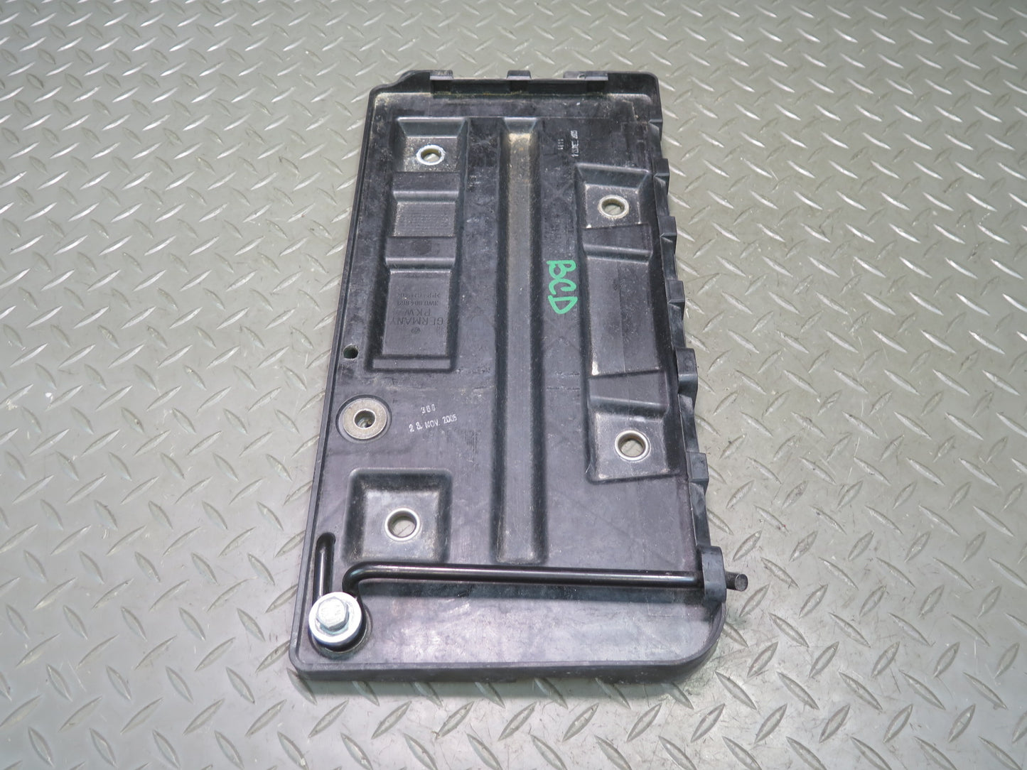 2006-2012 Bentley Flying Spur Rear Battery Tray Box Bracket Holder Plate Set