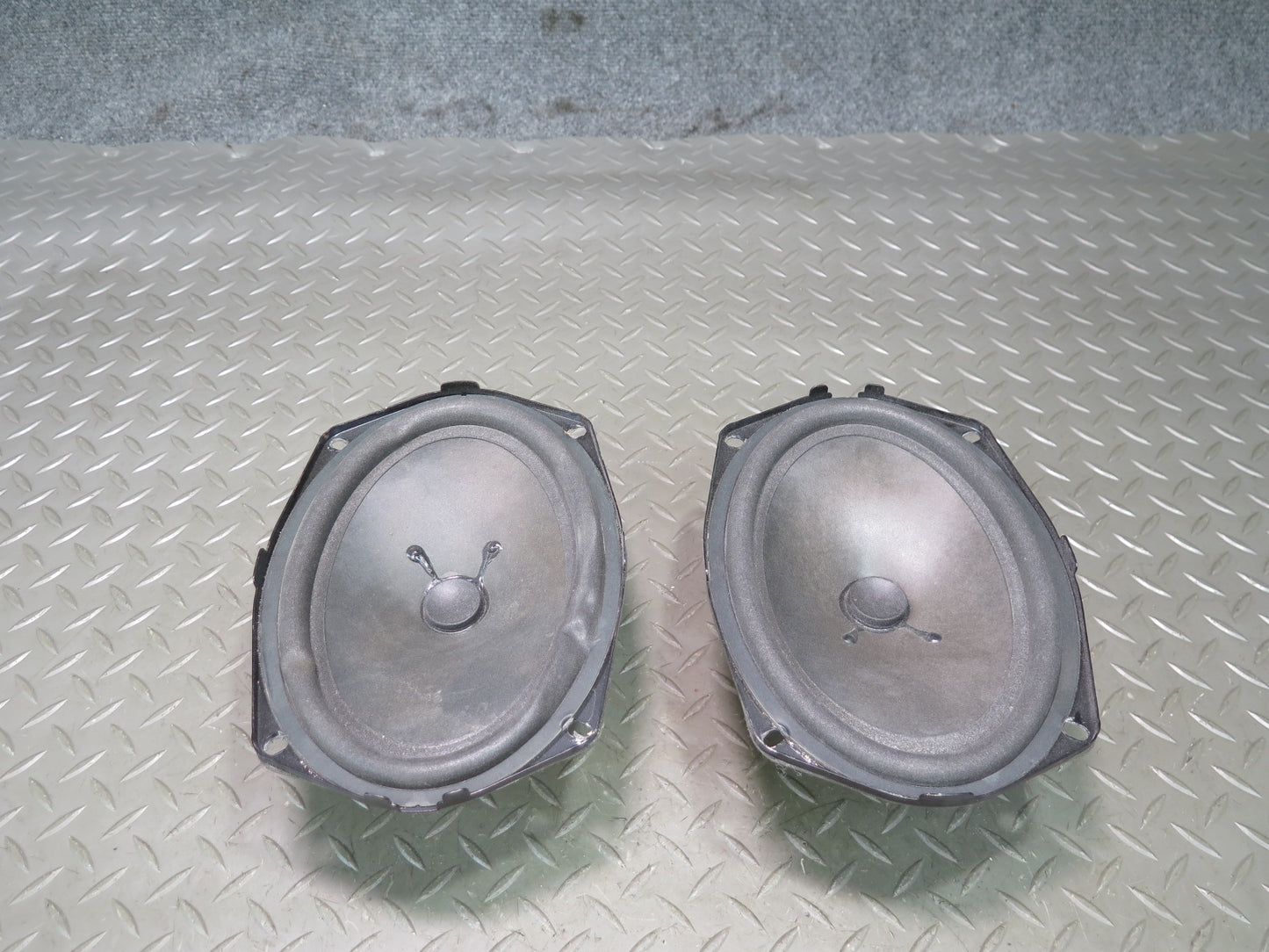 2006-2012 Bentley Flying Spur Rear Left & Right Side Audio Speaker Set of 2