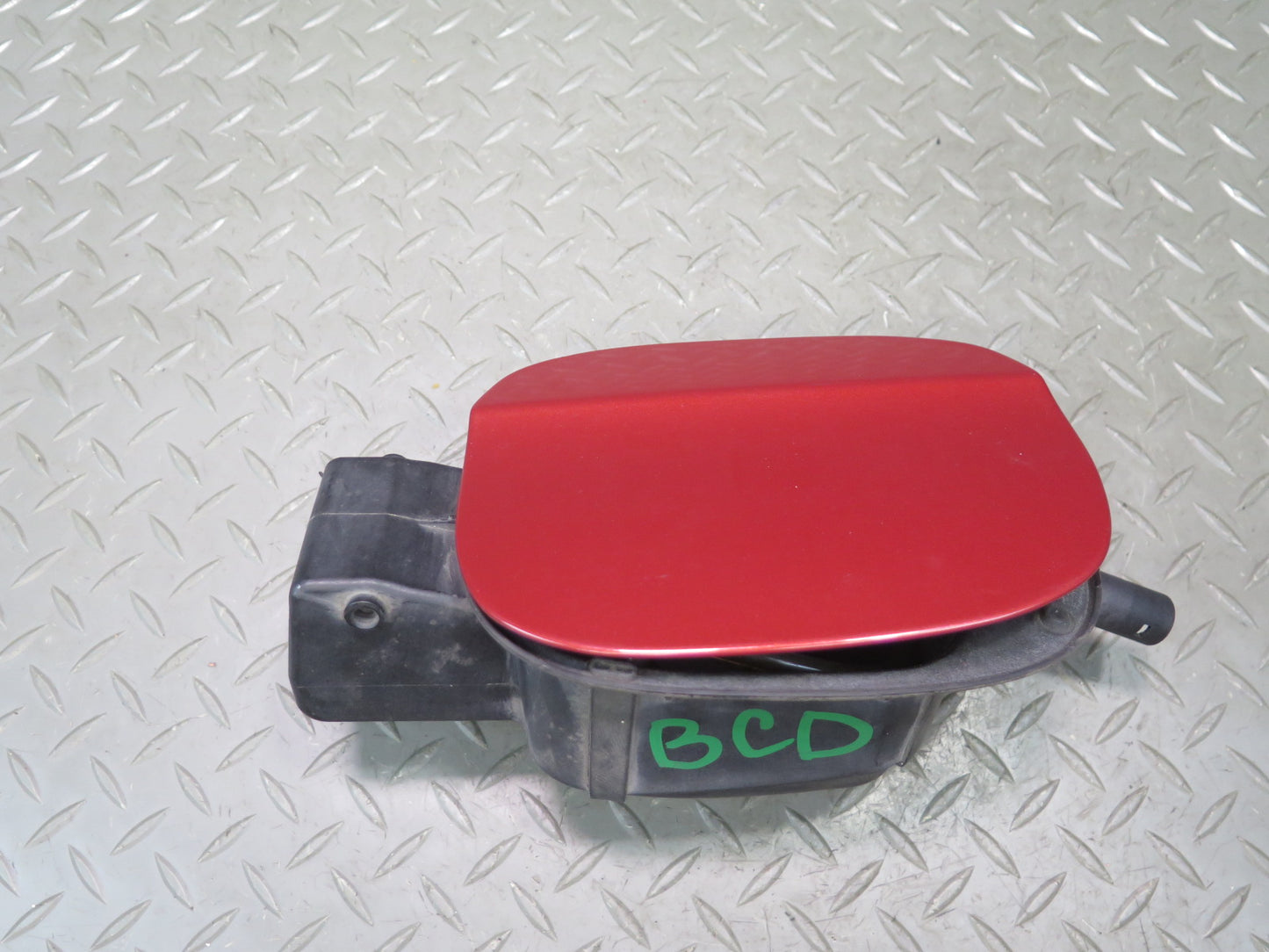 2006-2012 Bentley Flying Spur Fuel Tank Filler Door Housing Lid Cover RED