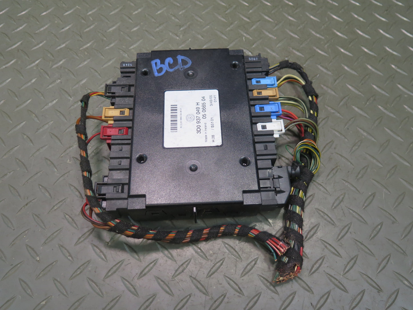 2006 Bentley Flying Spur Onboard Power Supply Control Module Unit 3D0937049H