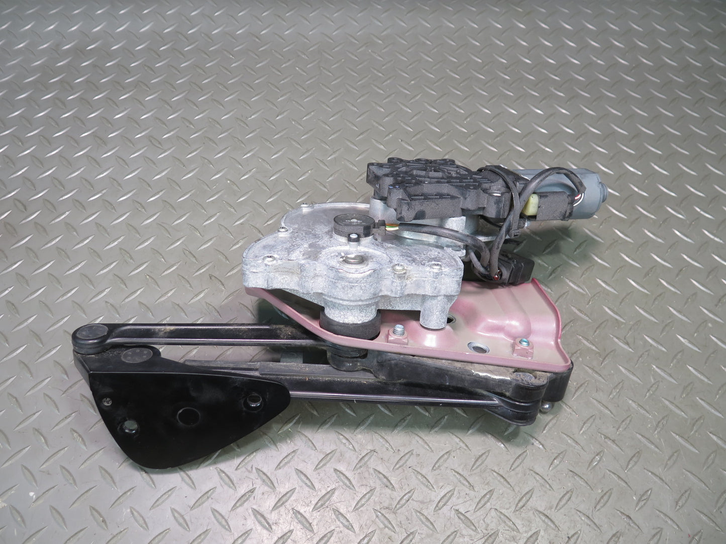 06-12 Bentley Flying Spur Rear Left Right Trunk Lid Hinge W/ Motor Actuator Set